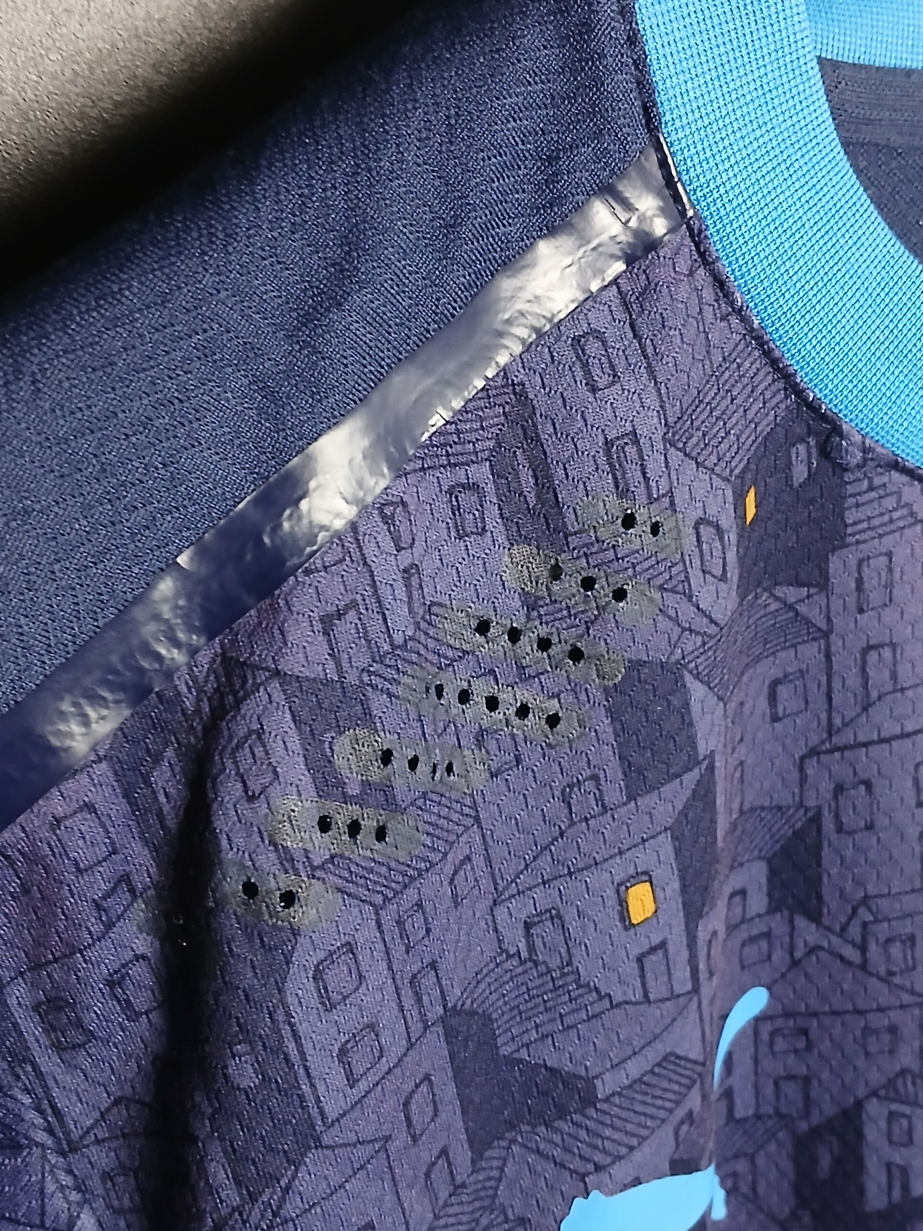 Other sticky prints Marseille 20/21 Away Football Jersey T-Shirt Size US M / EU 48-50 / 2 - 7 Thumbnail