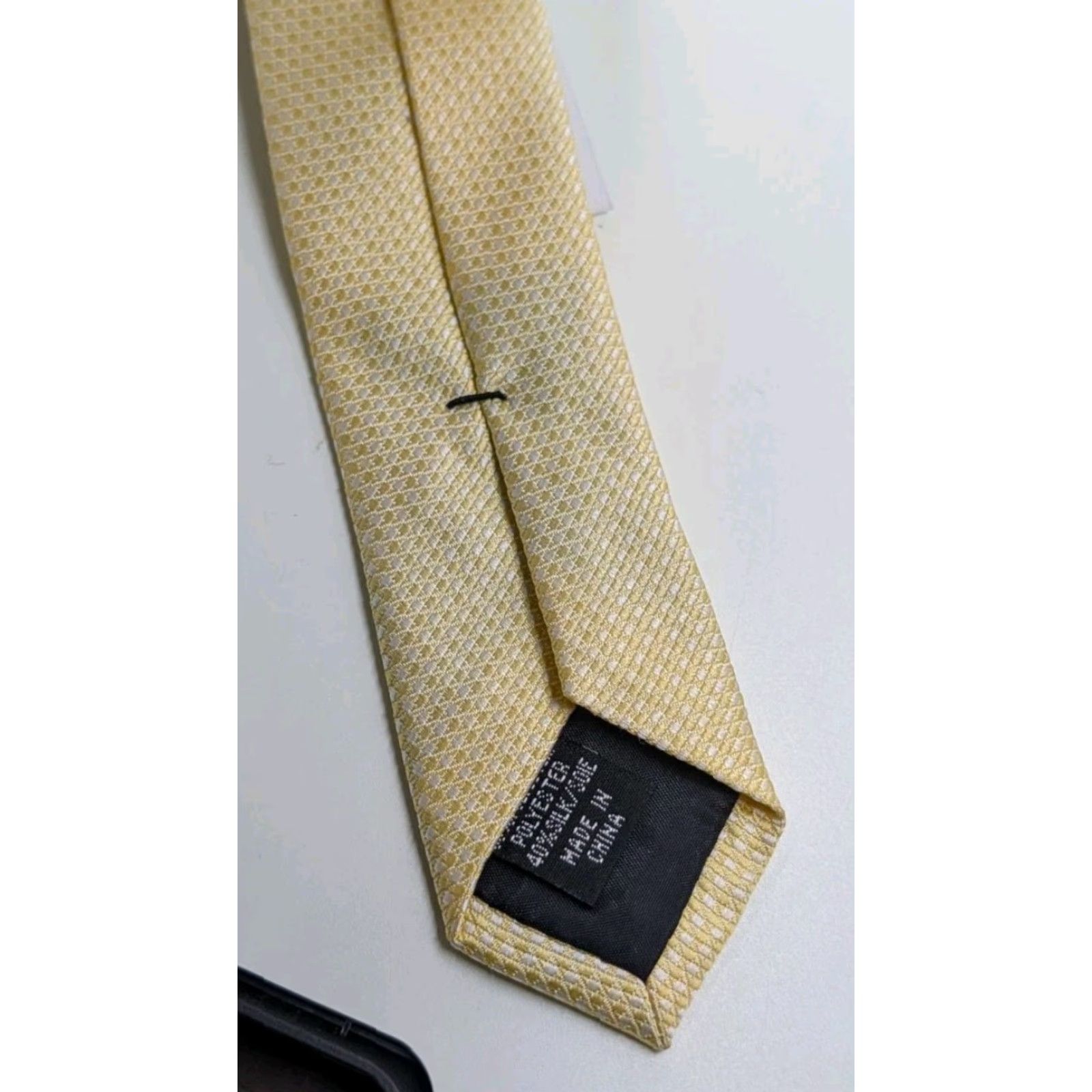 Calvin Klein VINTAGE Calvin Klein Men’s Yellow Silk Mini-Check Slim Neck Tie 56" x 3" NWT New Size ONE SIZE - 4 Thumbnail