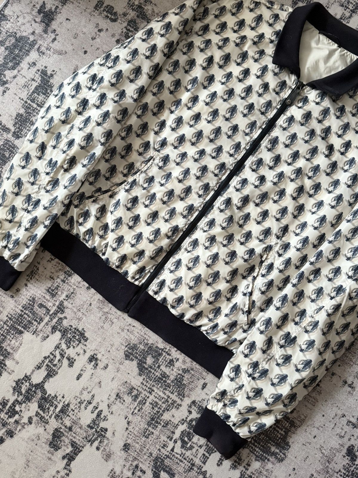 Gucci 🔥GUCCI MONOGRAM JACKET WHITE AND BLACK Size US L / EU 52-54 / 3 - 9 Thumbnail
