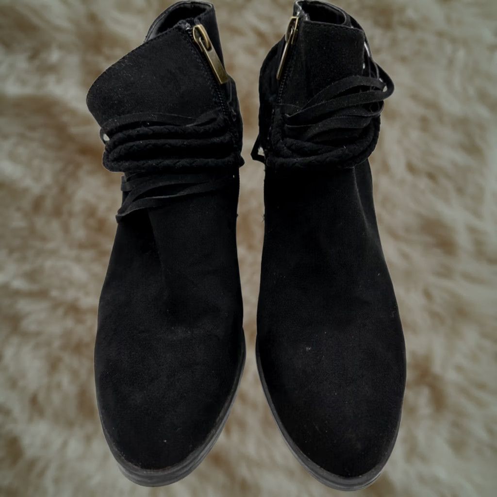 Vintage Bamboo Womens Bootie Ankle Black Faux Suede Block Heel Zipper Size 7.5 Shoes Size US 8 / IT 38 - 1 Thumbnail
