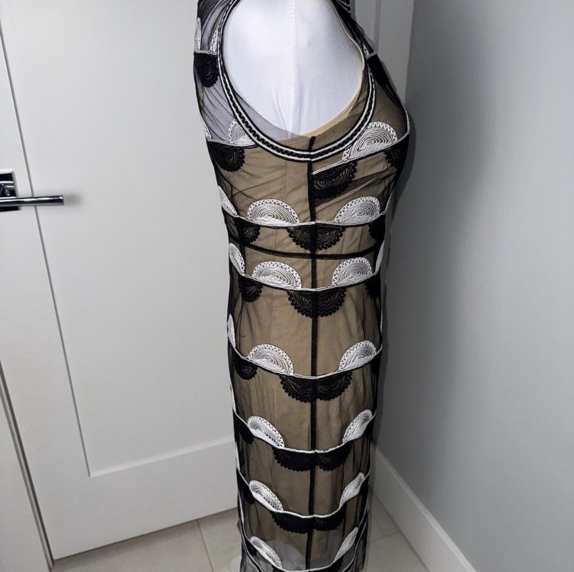 Other Catherine Malandríno Black & White Half Moon Dress /Size 4 Size S / US 4 / IT 40 - 4 Thumbnail