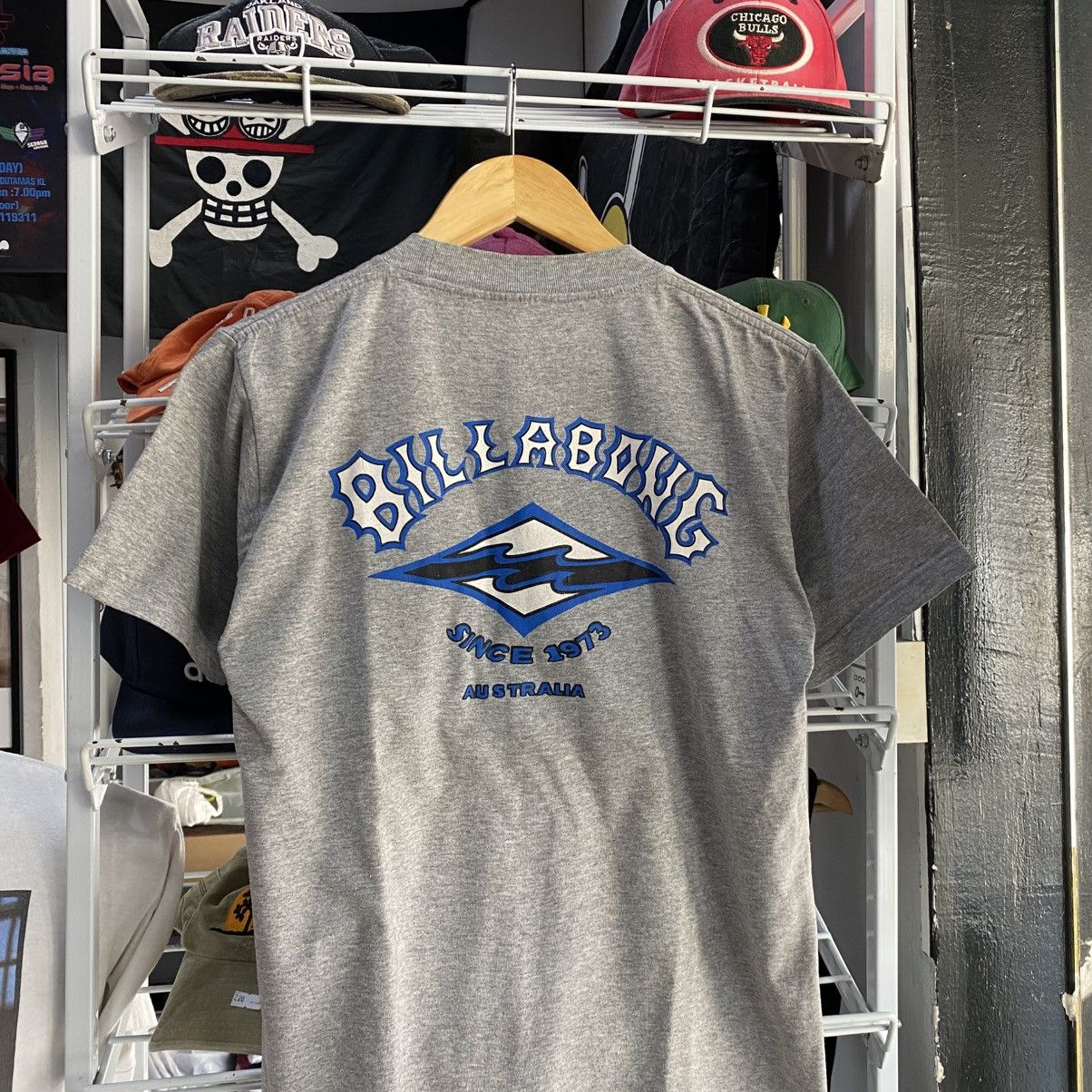 Billabong × Vintage 🏄‍♂️ Billabong Australia 90s vintage surf style t-shirt Size US M / EU 48-50 / 2 - 3 Thumbnail