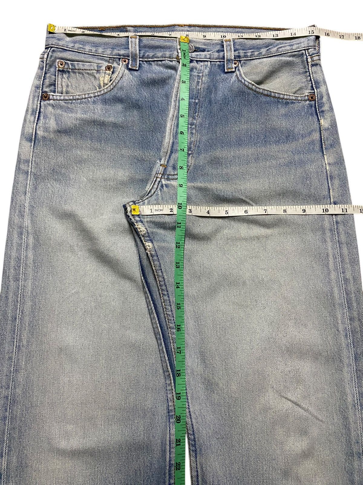 Levi's Vintage Clothing Vintage Levis 501 90’s Faded Light Wash Loose Jeans Size US 31 - 13 Thumbnail
