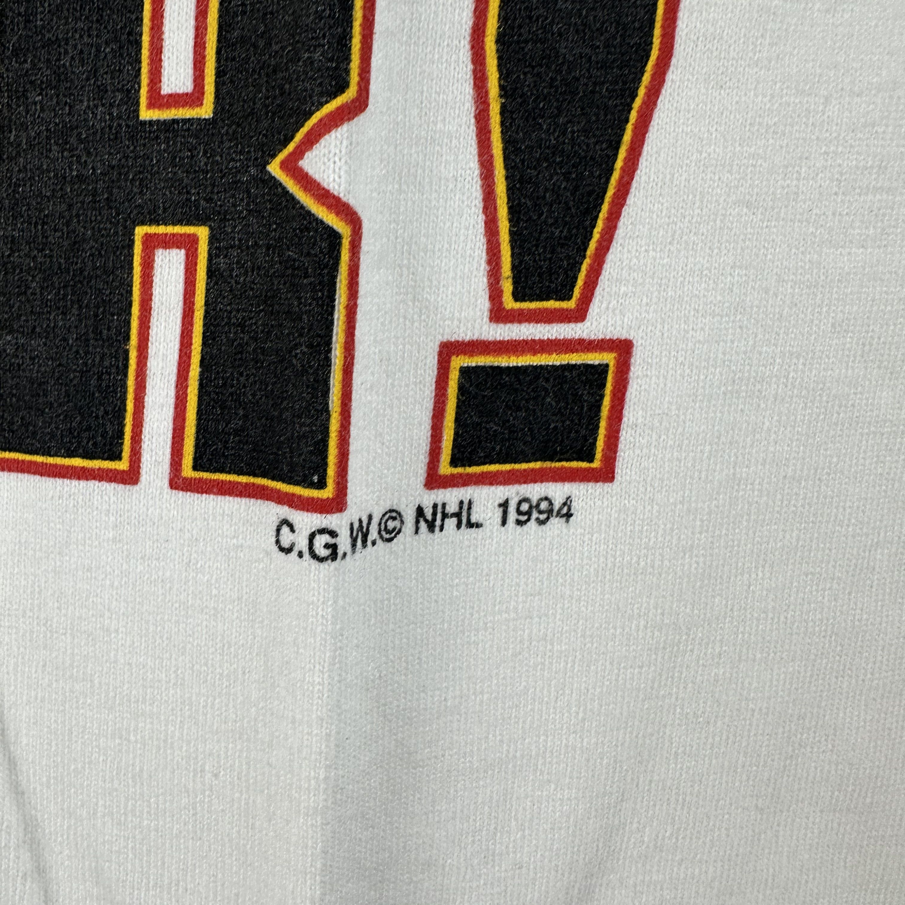 Vintage 1994 Vancouver Canucks NHL Die Hard Fan Forever! T-Shirt Size US M / EU 48-50 / 2 - 4 Thumbnail