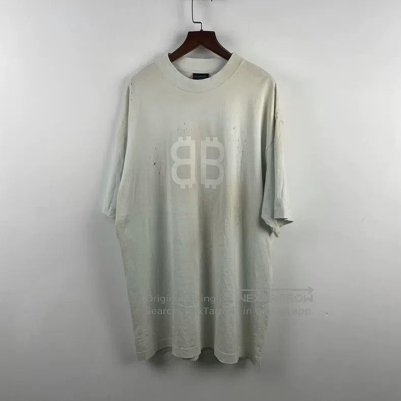 Balenciaga Balenciaga Bitcoin Aged Destroyed Short Sleeve Size US S / EU 44-46 / 1 - 1 Thumbnail