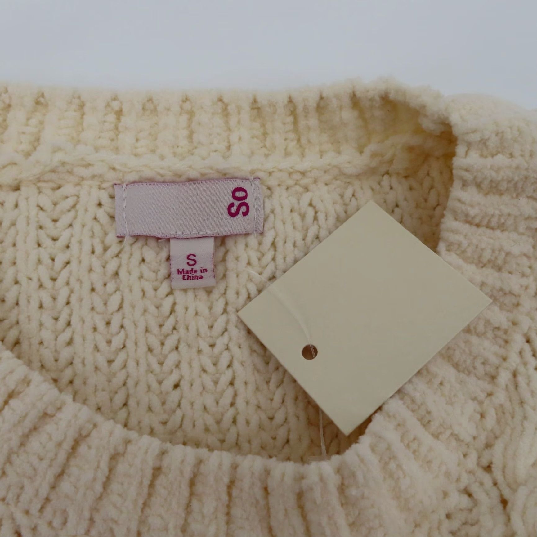 Vintage SO Juniors Small Solid Cream Cable Knit Chenille Pullover Sweater Crew Neck NEW - Women - Sweater - Regular Fit Size S / US 4 / IT 40 - 5 Thumbnail