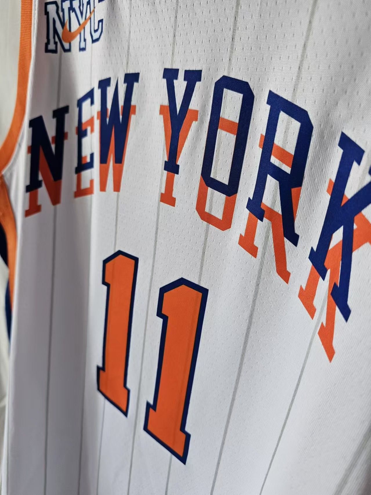 NBA New York Knicks #11 Jalen Brunson Jersey Size US XXL / EU 58 / 5 - 3 Thumbnail