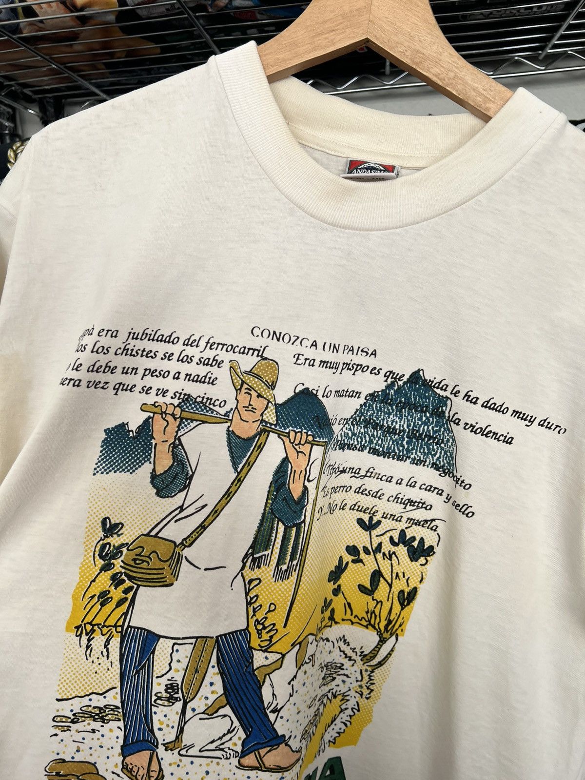 Arts & Science 90s Colombia Antioquia Souvenir Paisa Tee Size US XL / EU 56 / 4 - 3 Thumbnail