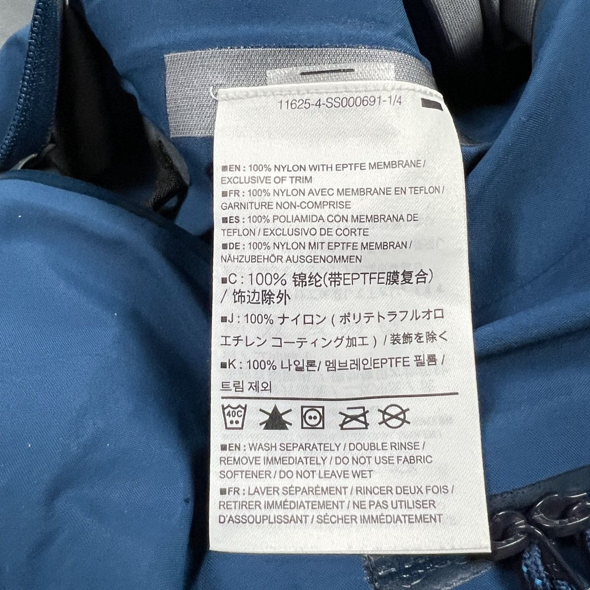 Arc'teryx Women’s Arcteryx Zeta AR Gore Tex Jacket Size M Size M / US 6-8 / IT 42-44 - 12 Thumbnail