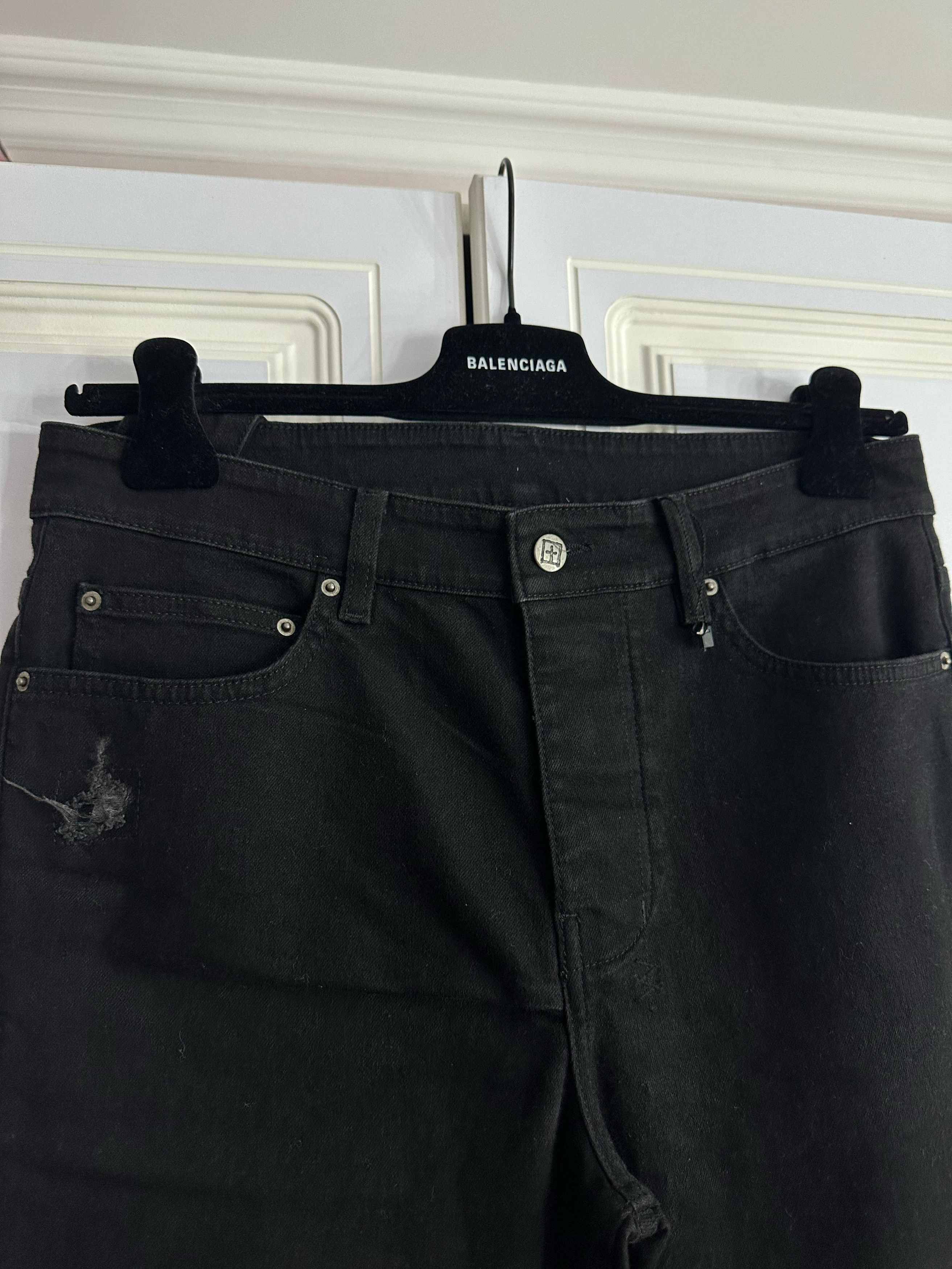 CC000013 Ksubi Jeans in Black Chitch Laid Survive
