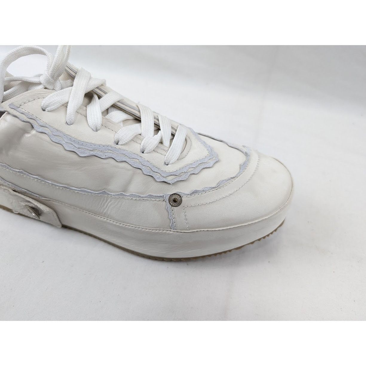 Loewe o1rshd1 Low-Top Leather Sneakers in White Size US 10 / EU 43 - 3 Thumbnail