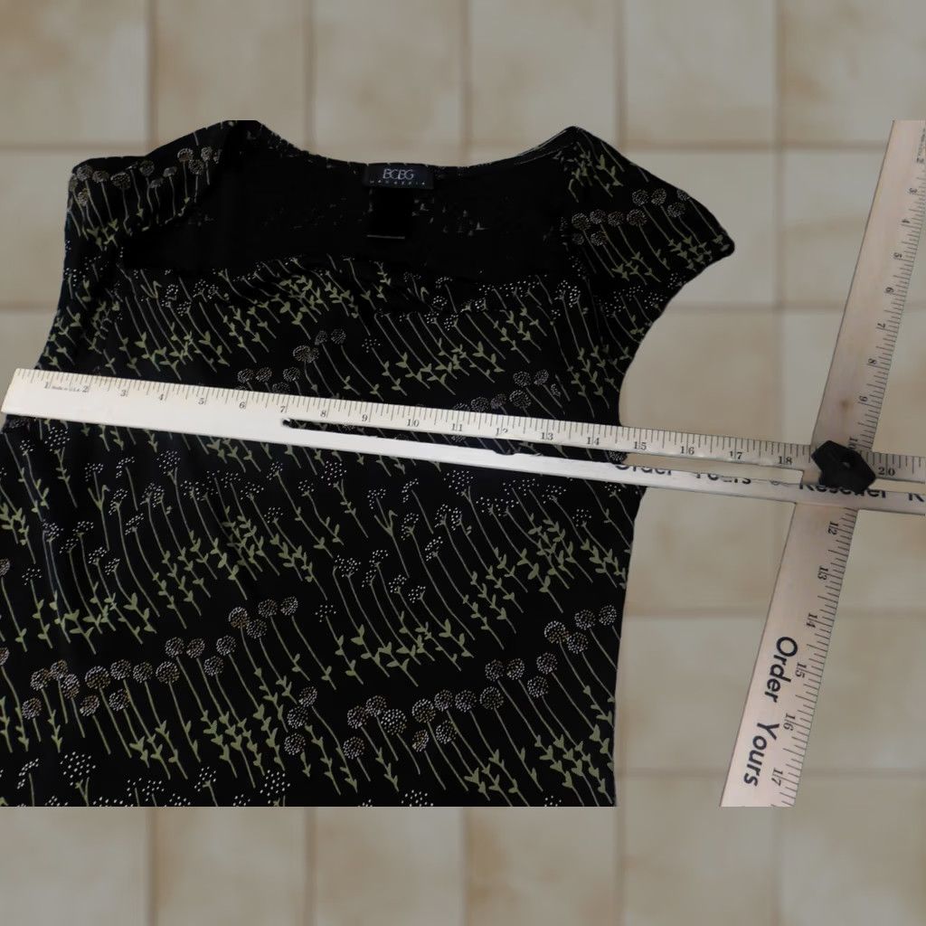 Bcbgmaxazria BCBGMAXAZRIA Womens Dress Small Green Floral A-Line Midi Stretch Short Sleeve Raglan Crew Neck Zip Lined Cotton Rayon Fall Dress Womens Reg Size S Size S / US 4 / IT 40 - 1 Thumbnail