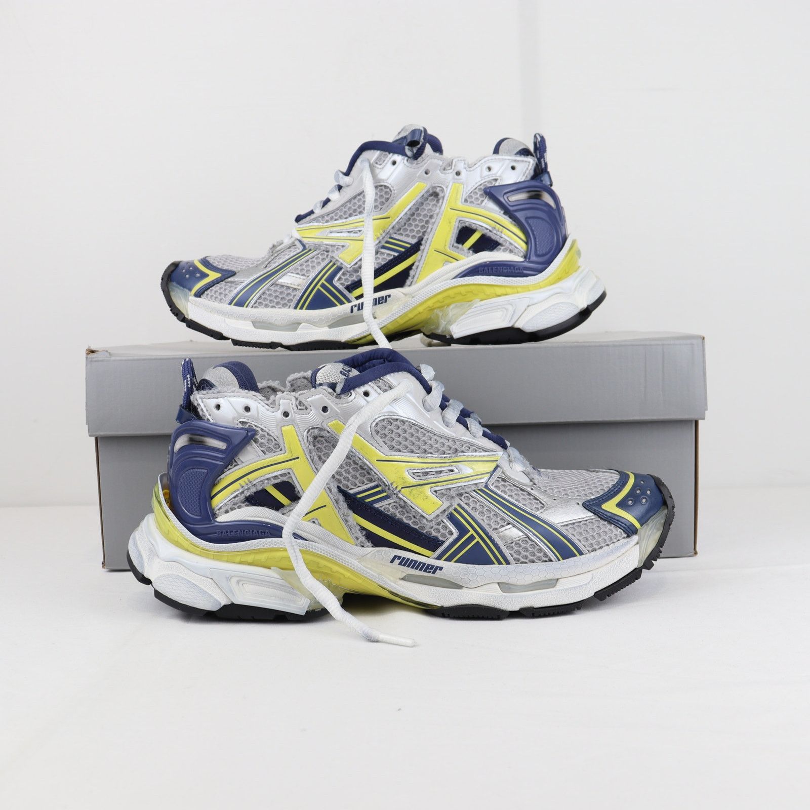 Balenciaga o1rshd1 Five Colors Upper Rubber Sole Runner in Multicolor Size US 12 / EU 45 - 12 Thumbnail