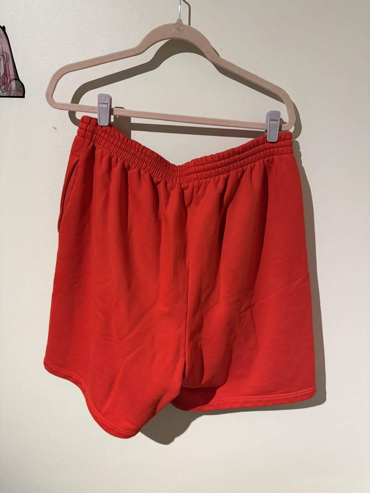 Balenciaga Balenciaga Red Embroidered Sweatshorts Size US 34 / EU 50 - 2 Thumbnail