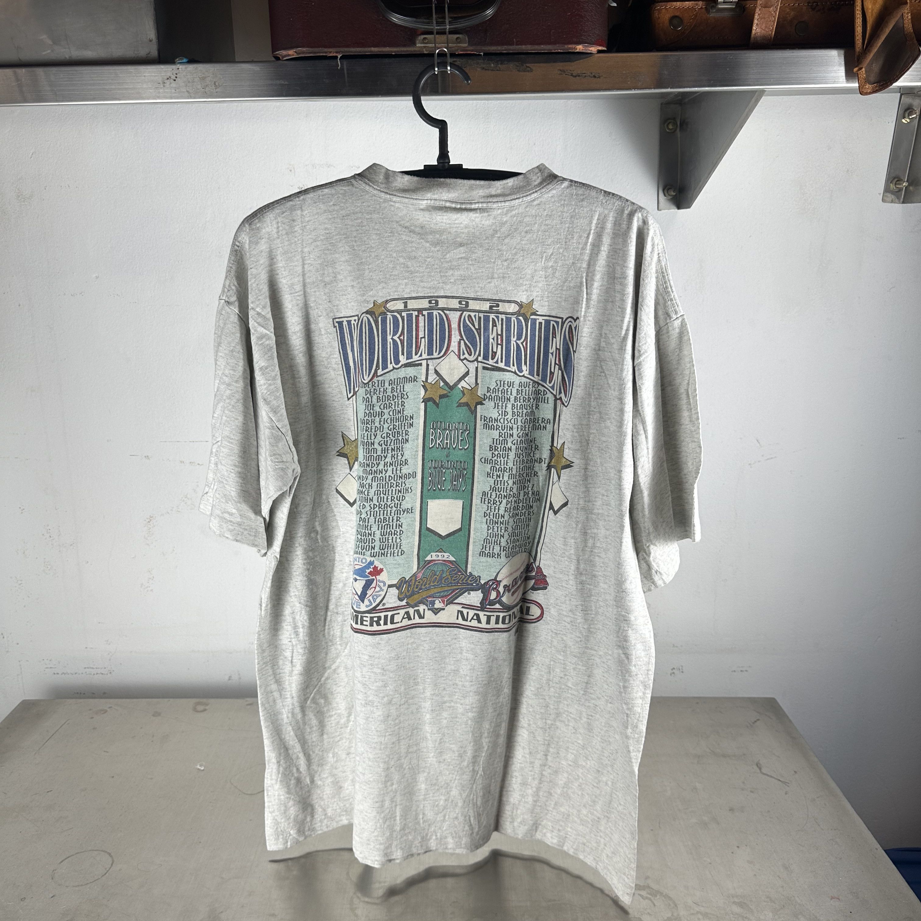 Vintage 1992 MLB WorldSeries Toronto Blue Jays VS Atlanta Braves Tee Size US XL / EU 56 / 4 - 3 Thumbnail