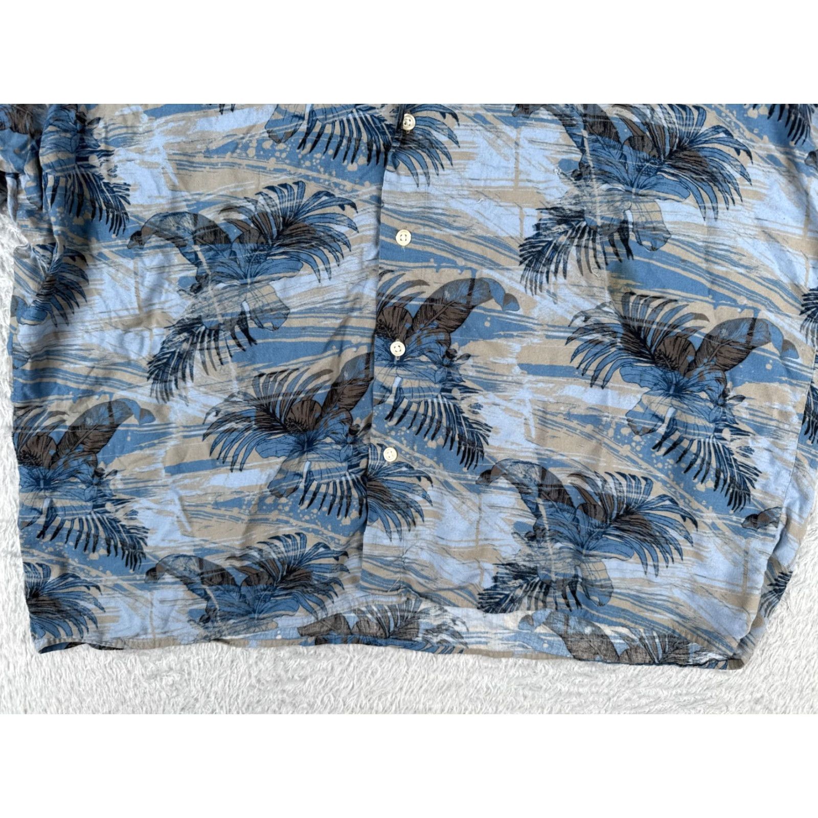 Vintage VINTAGE Natural Issue Button-Up Shirt Men 2XL Floral Palm Rayon Blue Beige Short Sleeve Adult Regular Size 2XL Men’s Clothing Nature Theme Size US XXL / EU 58 / 5 - 5 Thumbnail