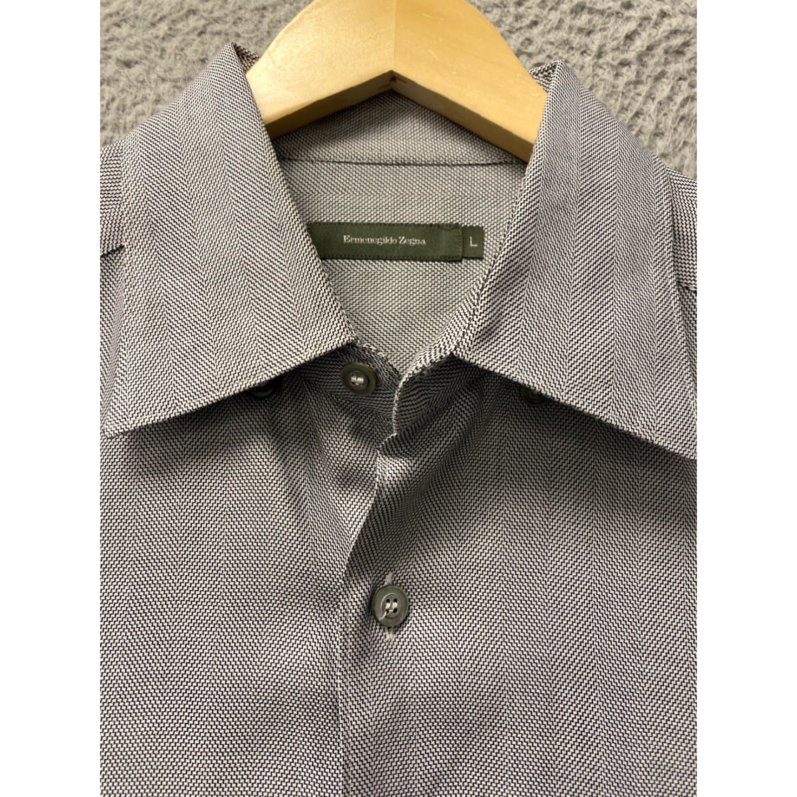 Ermenegildo Zegna Ermenegildo Zegna Shirt Gray Cotton Button Dress Shirt Large Mens 48 Chest 16 Neck Geometric Size US L / EU 52-54 / 3 - 4 Thumbnail
