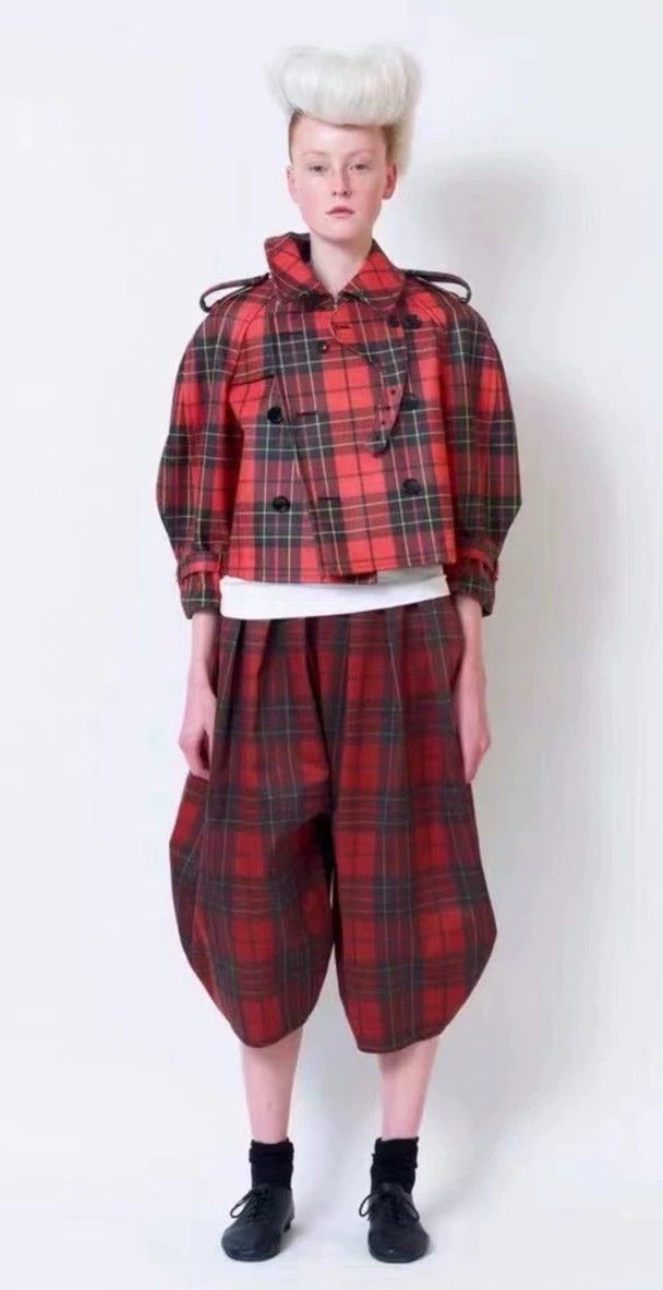Comme des Garcons Comme Des Garcons size M Red plaid balloon pants Size 23" - 2 Thumbnail