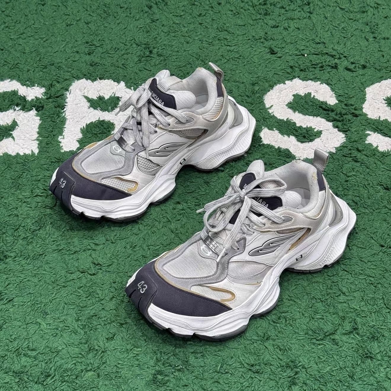 Balenciaga Balenciaga Cargo Sneakers Size 43 | Grailed