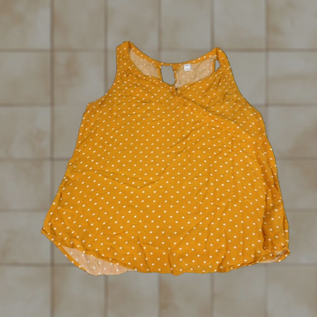 Old Navy Old Navy Blouse Womens L Gold V-Neck Short Sleeve Pullover Regular Rayon Down Casual Dot Pattern Size L / US 10 / IT 46 - 1 Thumbnail