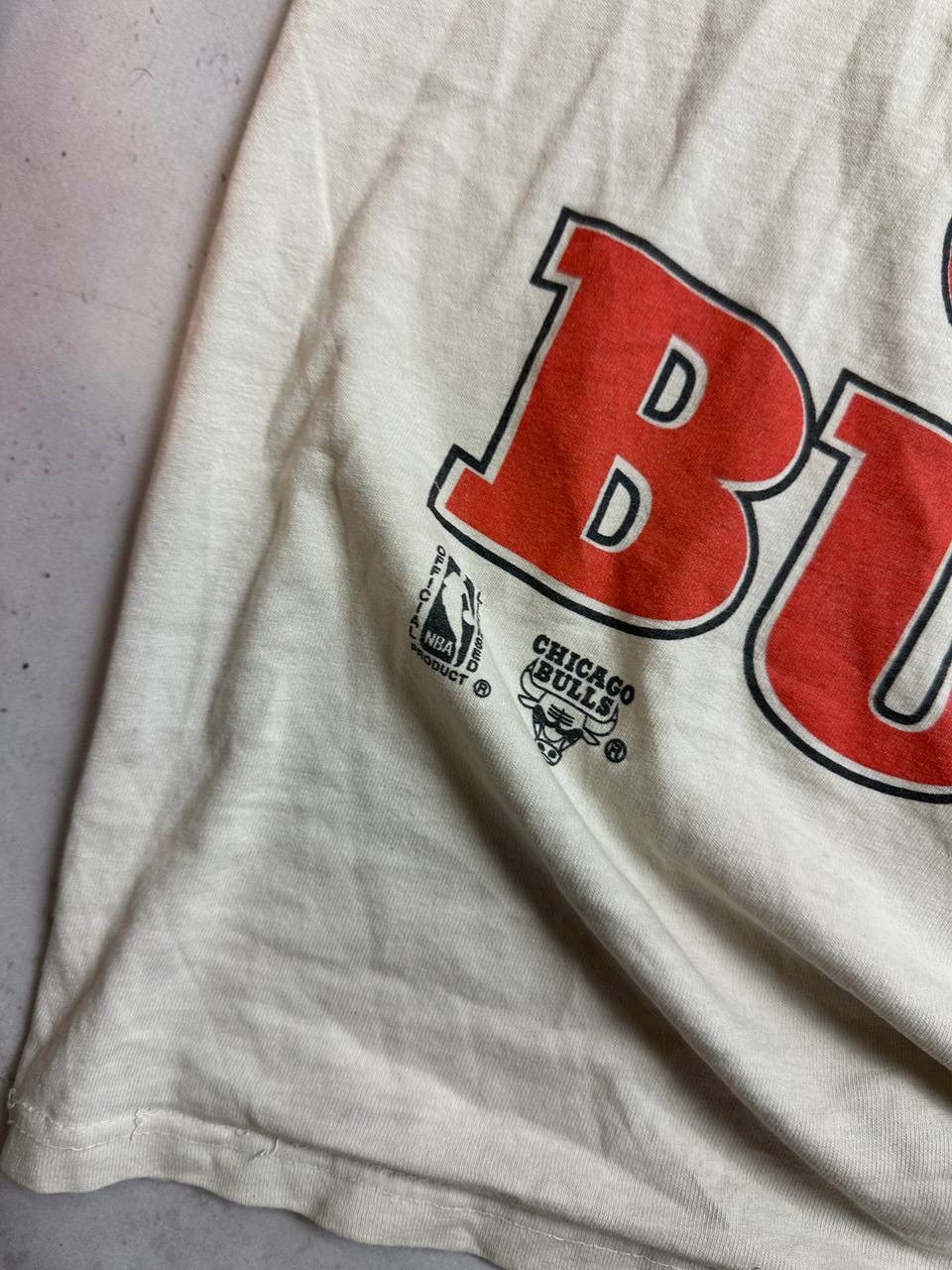 NBA Vintage 90's Chicago Bulls Nutmeg Mills T-shirt L Size US L / EU 52-54 / 3 - 5 Thumbnail
