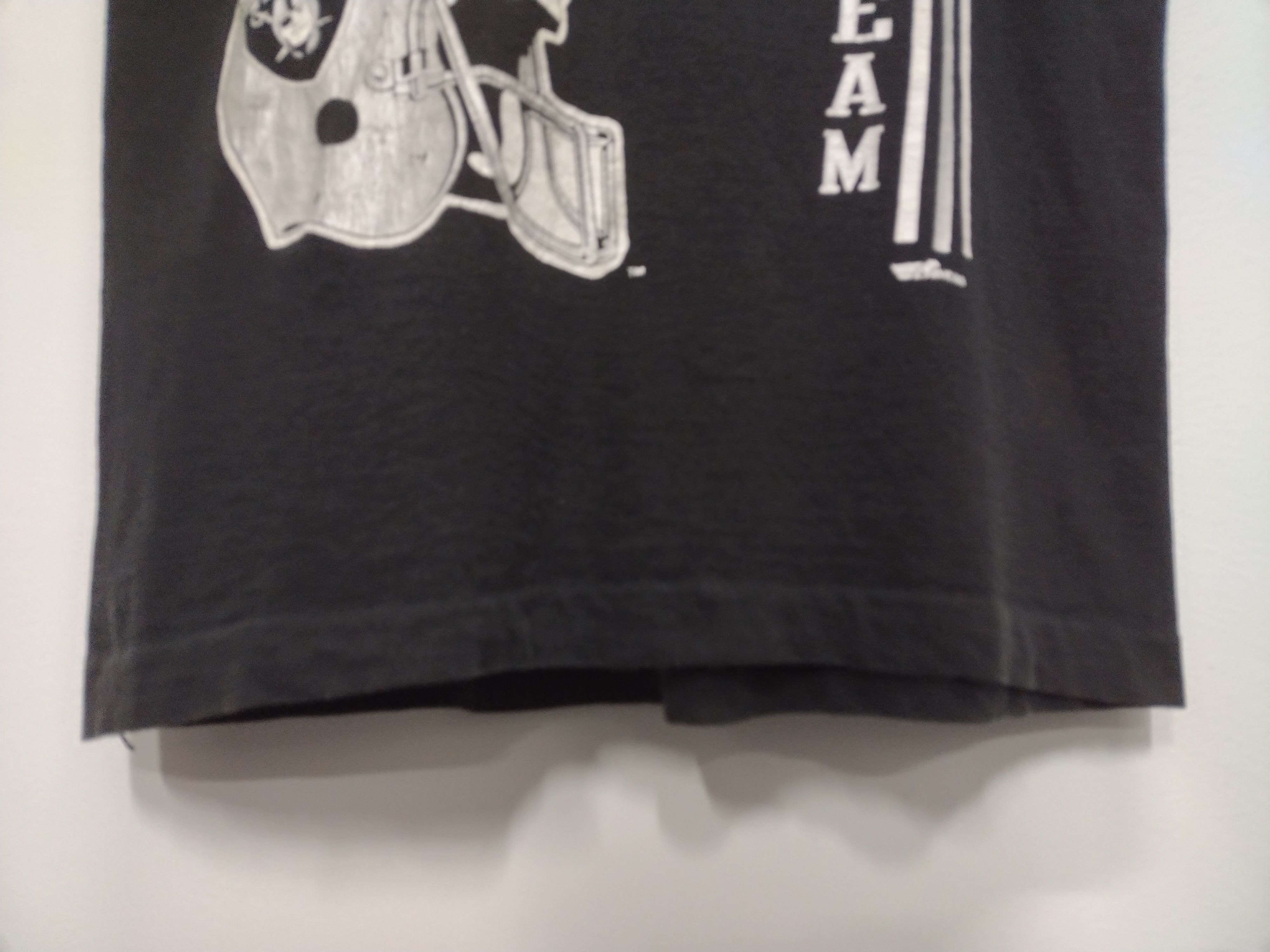 Fruit Of The Loom × NFL × Vintage Vintage LA Raiders Football Tshirt Fruits Of the Loom Size US M / EU 48-50 / 2 - 8 Thumbnail