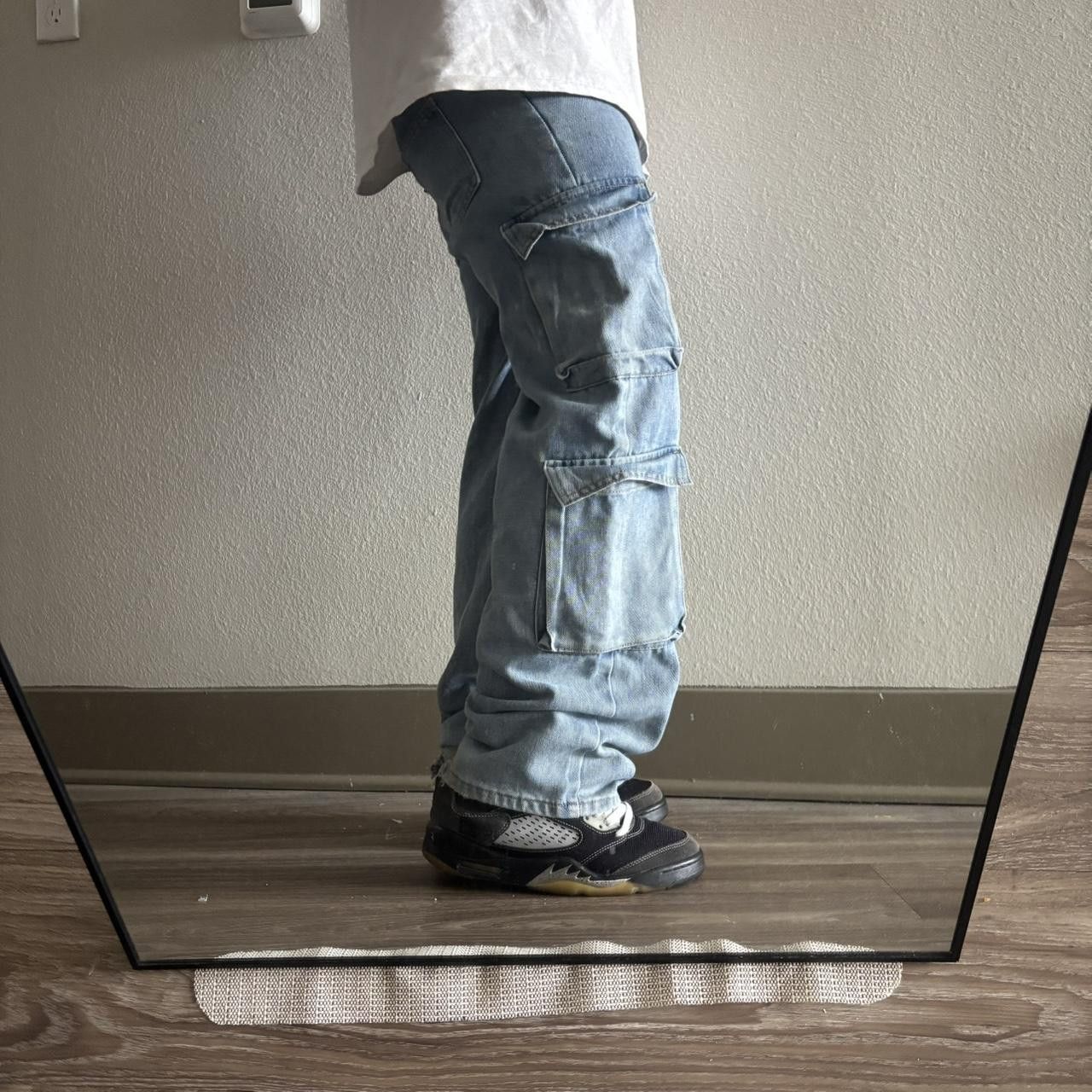 Vintage Crazy Vintage Y2K/2000s Light Wash Streetwear Cargo Denim Jeans! 27x28 Size US 27 - 2 Thumbnail