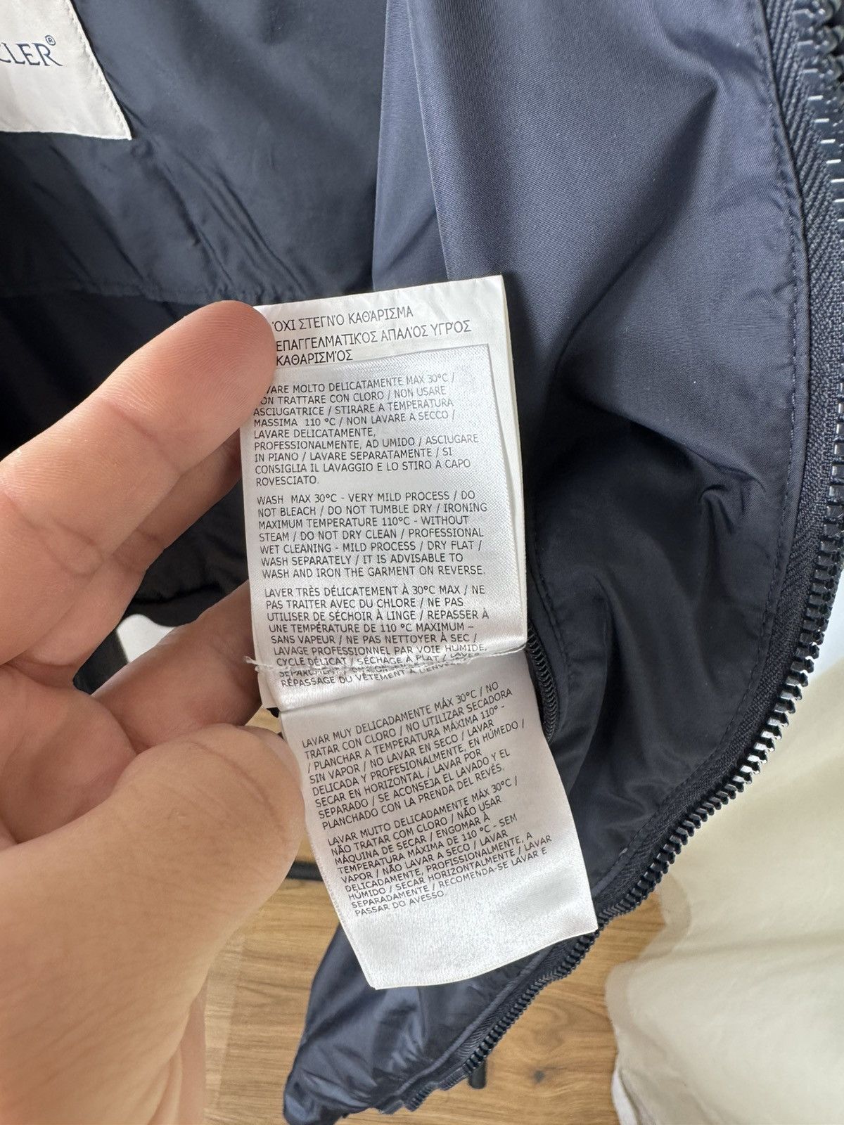 Moncler RARE - Light Moncler Reppe Rain Jacket 2024's, RRP $980 / L Size US L / EU 52-54 / 3 - 15 Thumbnail