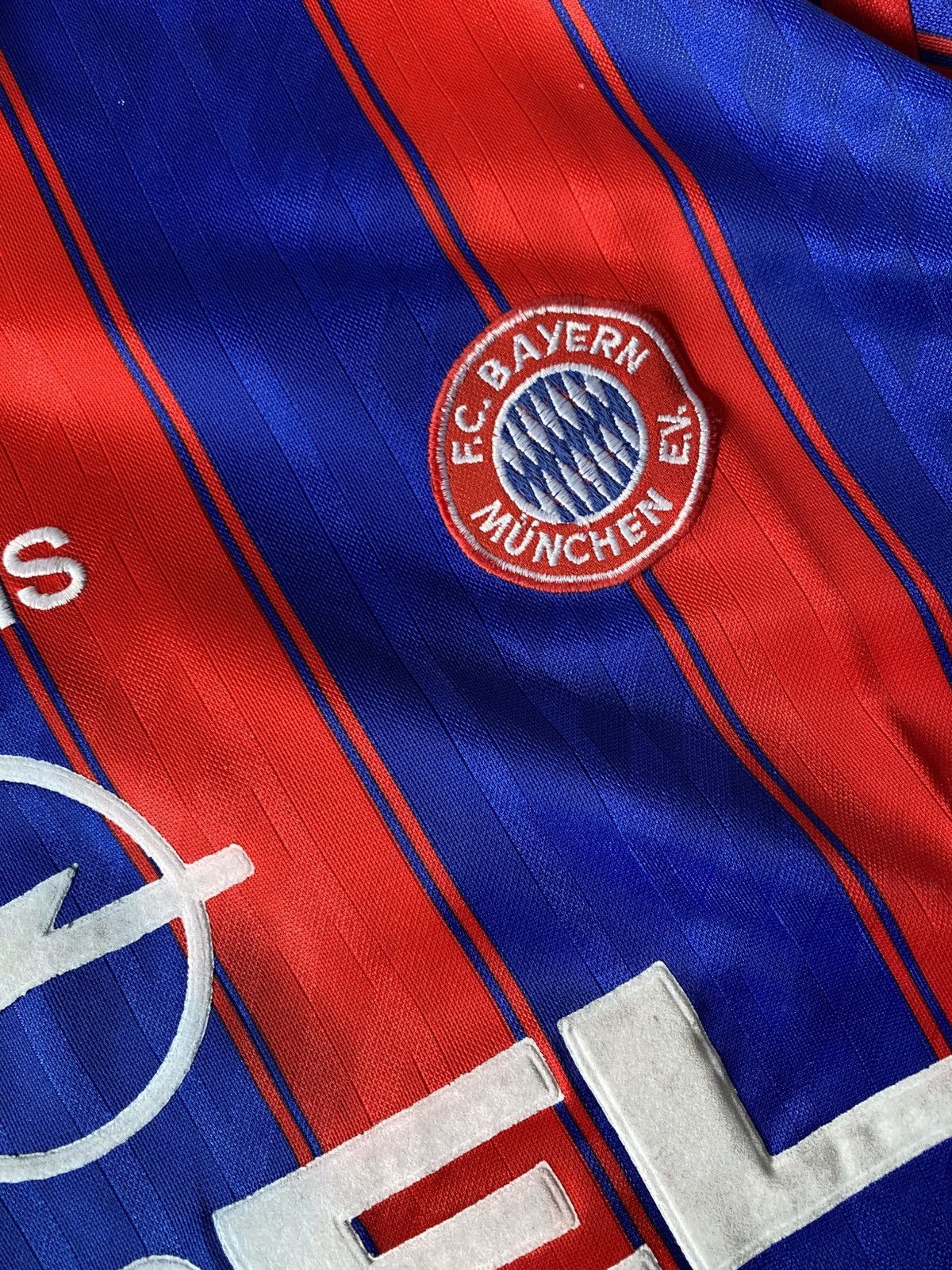 Vintage Vintage FC Bayern Munchen 95/97 Home Kit Jersey Size US XL / EU 56 / 4 - 3 Thumbnail