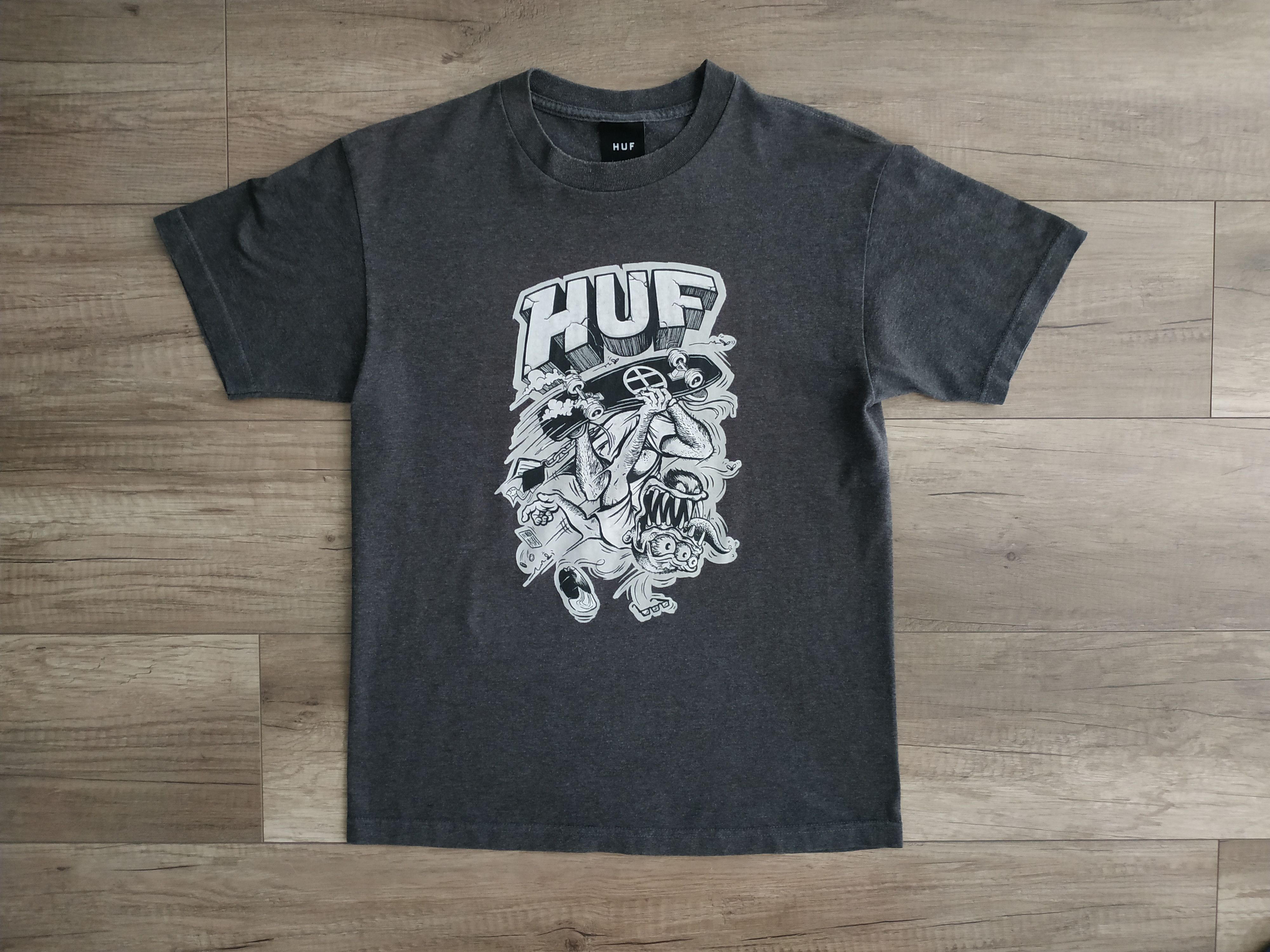 Huf HUF Worldwide Men's Skateboard T-shirt, s. MEDIUM Size US S / EU 44-46 / 1 - 1 Thumbnail