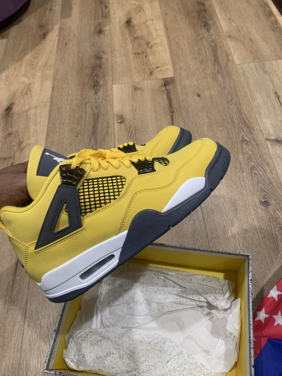 Jordan Brand Retro Jordan 4 Lightning BRAND NEW Size US 9.5 / EU 42-43 - 2 Thumbnail