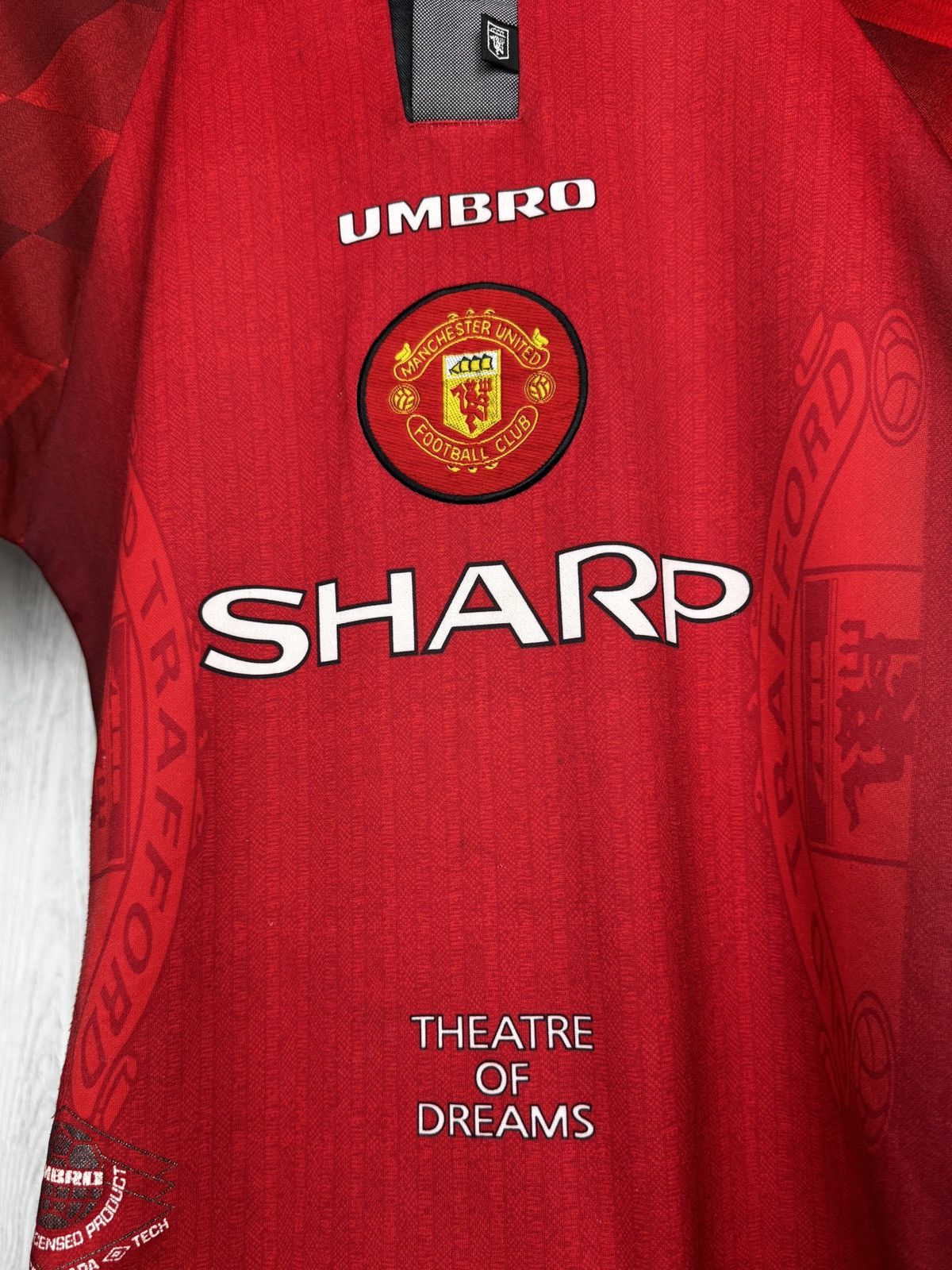 Umbro Umbro Manchester United 1996/1998 Home Jersey soccer YL Boys Size US XXS / EU 40 - 4 Thumbnail