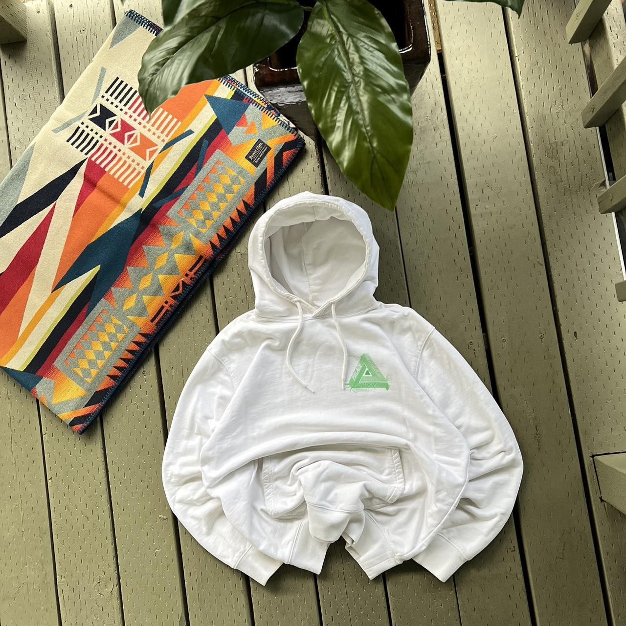 Palace Palace Skateboards Surkit Hoodie Size Large Hoodie White Size US L / EU 52-54 / 3 - 3 Thumbnail