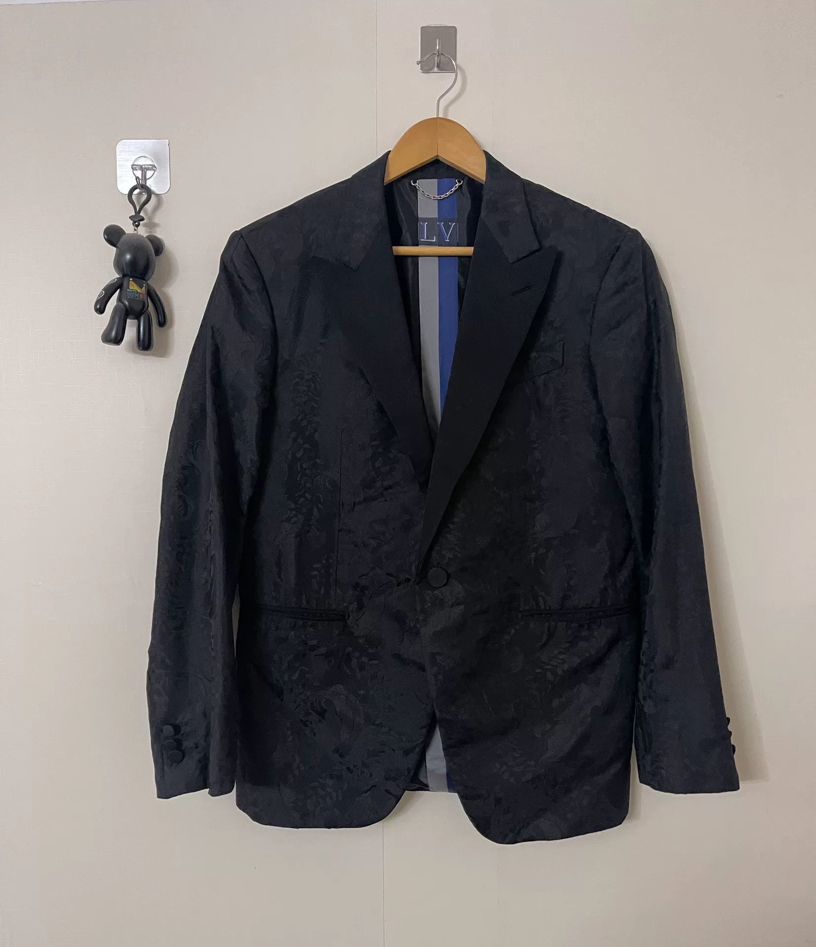 Louis Vuitton lv dark patterned suit jacket Size US M / EU 48-50 / 2 - 1 Thumbnail