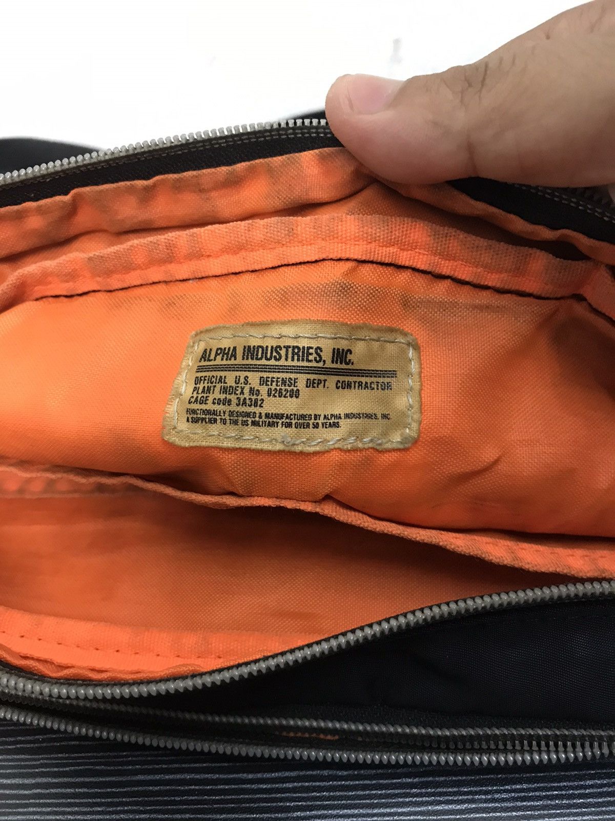 Alpha Industries × Japanese Brand Alpha Industries Black Sling Bag Size ONE SIZE - 8 Thumbnail