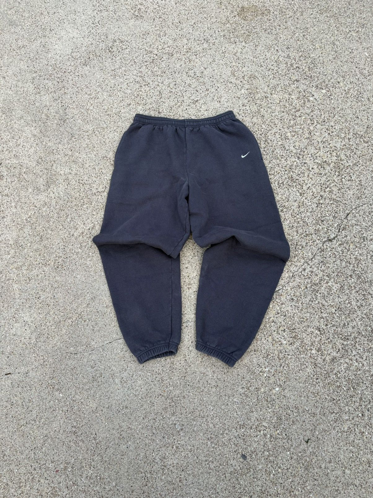 Nike × Vintage Vintage Made In Usa Baggy Black Faded Sweatpants Size US 34 / EU 50 - 1 Thumbnail