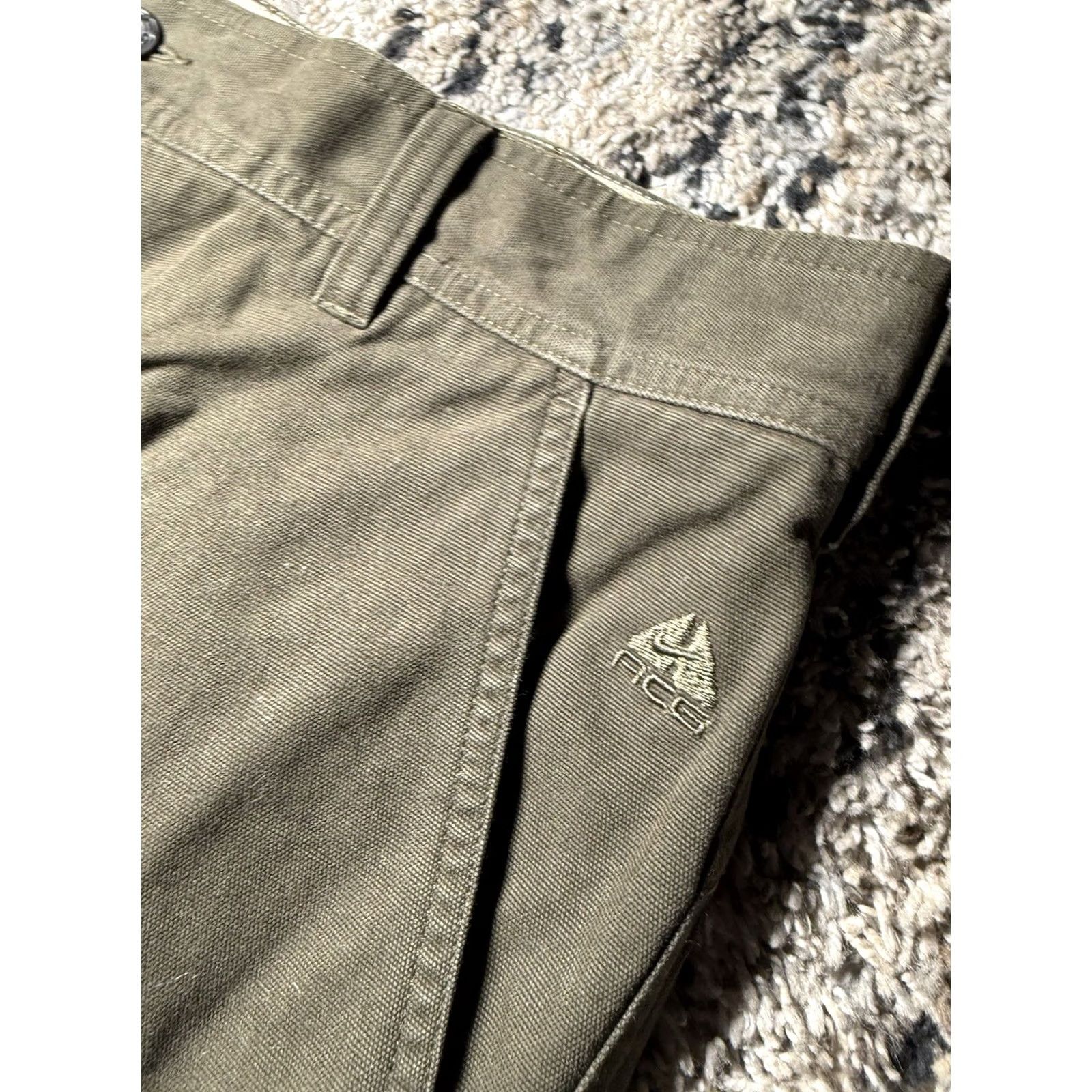 Nike VINTAGE Nike ACG Mens Cargo Pants XL Olive Green 36x32 Outdoor Hiking Zip 90s Tapered Pants Womens Mens Size US 36 / EU 52 - 5 Thumbnail