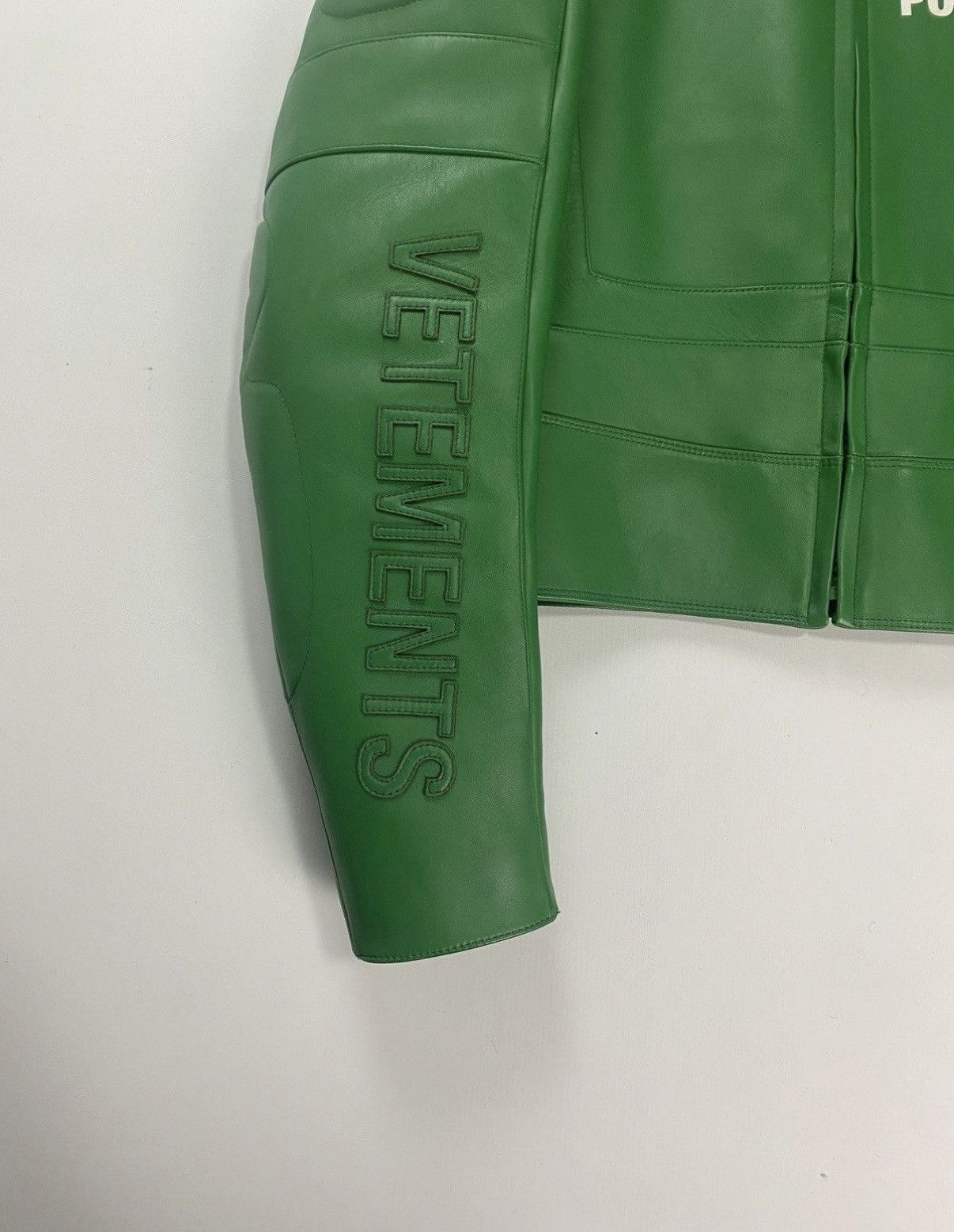 Vetements VETEMENTS SS17 RUNWAY POLIZEI MOTO RACING IN GREEN SZ:M Size US M / EU 48-50 / 2 - 4 Thumbnail