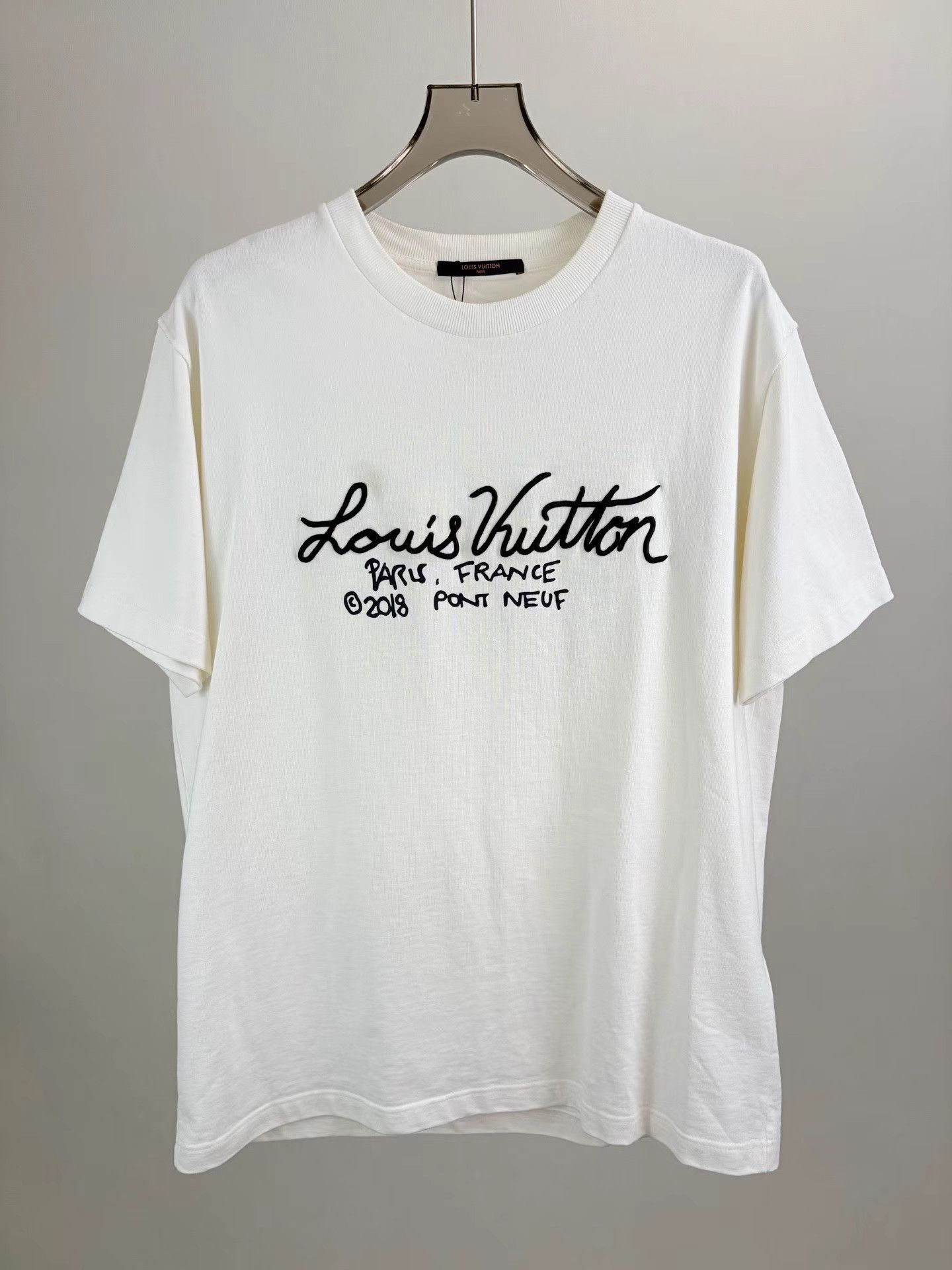 Louis Vuitton LV Louis Vuitton Embroidered Cursive Logo Short Sleeve K1 Size US XL / EU 56 / 4 - 1 Thumbnail