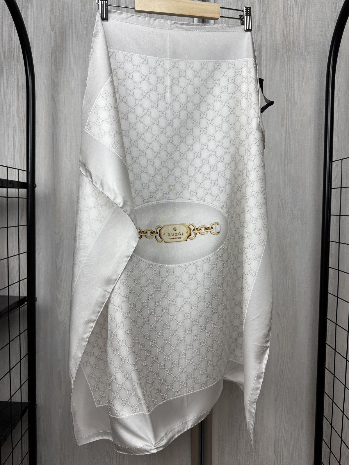 Gucci Gucci Monogram Chain big silk neck scarf Size ONE SIZE - 2 Thumbnail