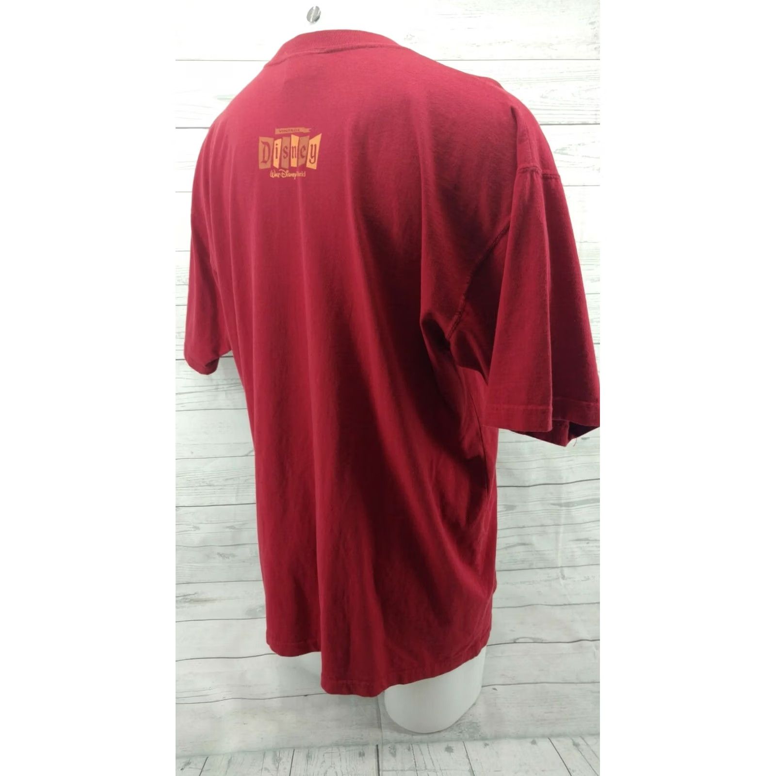 Disney Walt Disney Classic Retro T-Shirt Mickey XL Men Red DisneyWorld Graphic Tee Size US XL / EU 56 / 4 - 5 Thumbnail