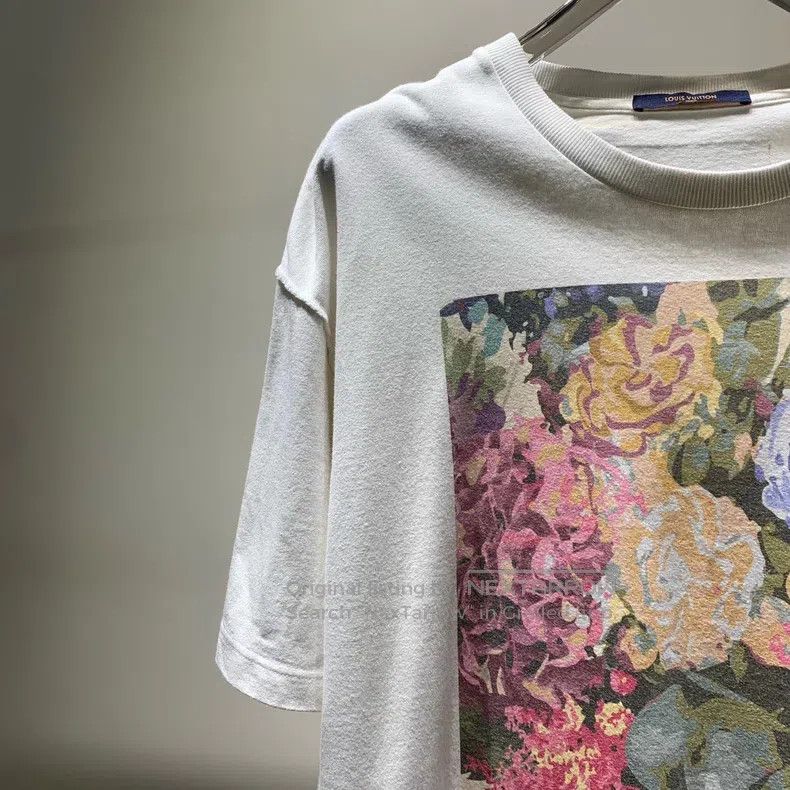 Louis Vuitton Louis Vuitton Alphabetic floral print short sleeve T-shirt Size US XXL / EU 58 / 5 - 5 Thumbnail