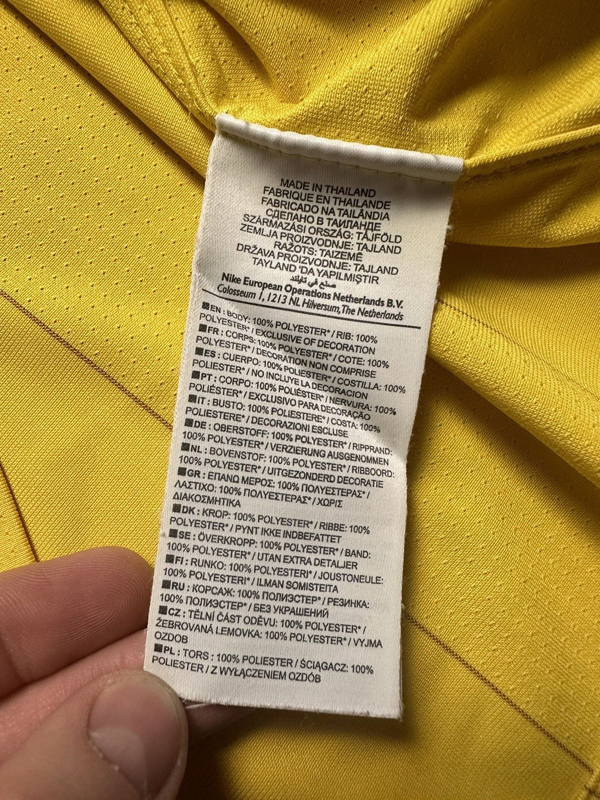 Vintage Vintage Nike Arsenal soccer jersey size XXL yellow rare Size US XXL / EU 58 / 5 - 10 Thumbnail