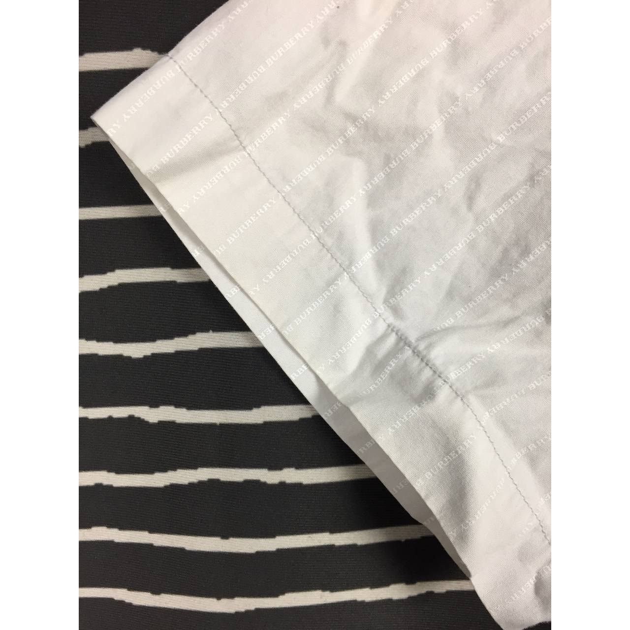 Burberry × Vintage Burberry London Short Sleeve Button Up Shirt Size M Size US M / EU 48-50 / 2 - 6 Thumbnail