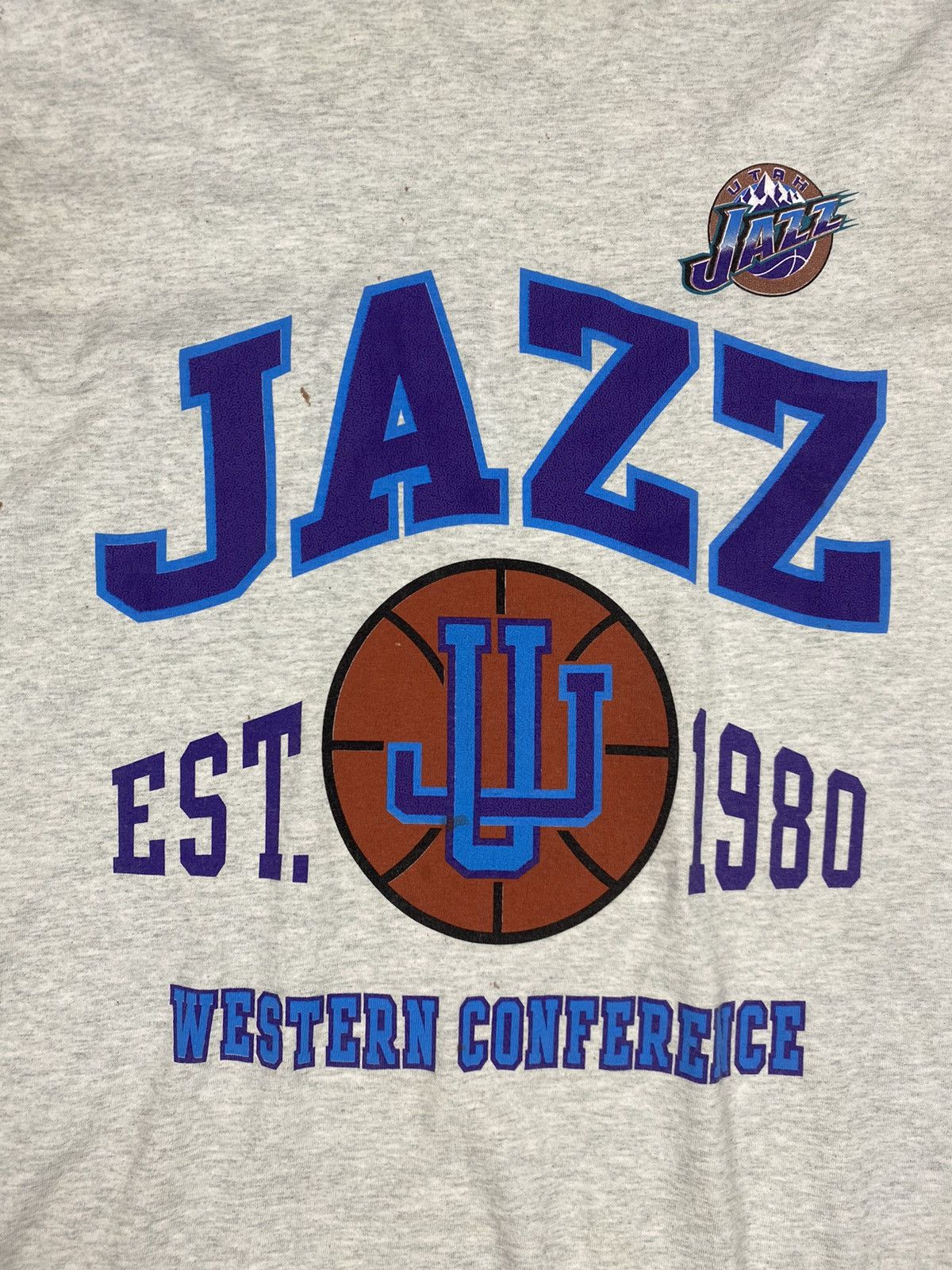 NBA × Vintage Vintage 90s Utah Jazz NBA T shirt Tee Size S Size US L / EU 52-54 / 3 - 8 Thumbnail
