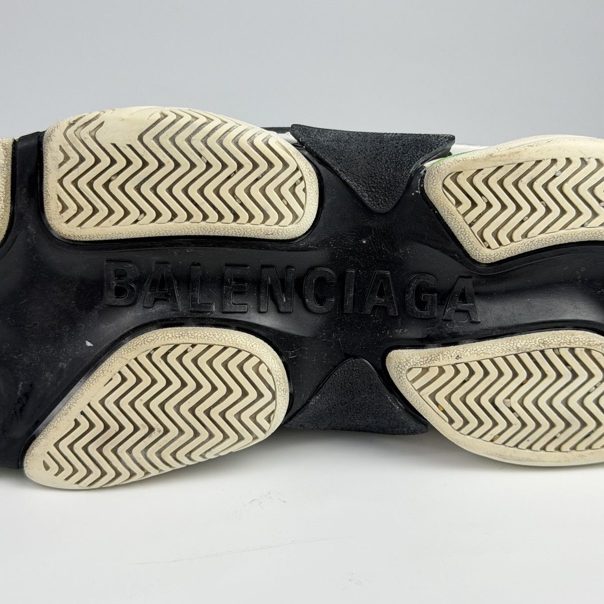Balenciaga Balenciaga Triple S Black Green Size US 9 / IT 39 - 12 Thumbnail