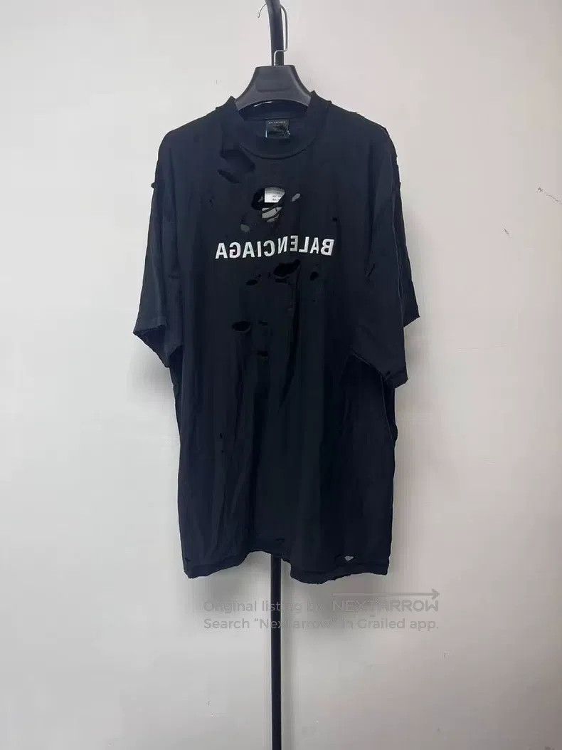 Balenciaga Balenciaga Letter Print Crew Neck Short Sleeve T-Shirt Size US S / EU 44-46 / 1 - 1 Thumbnail