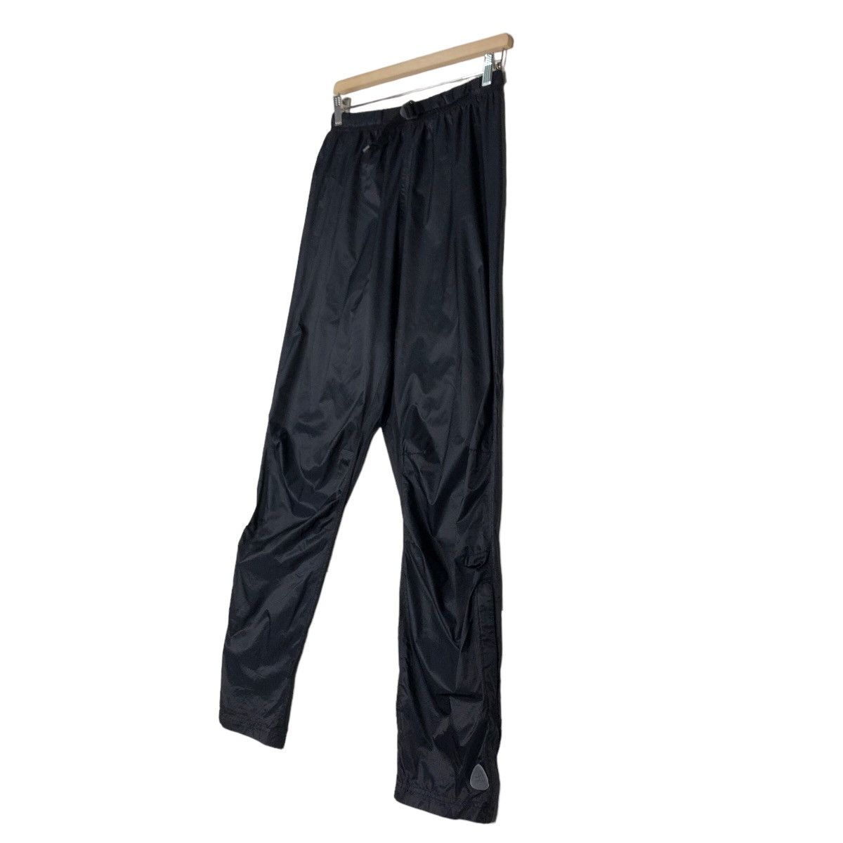 Nike ACG 🔥Vintage Nylon Cargo Trousers Nike ACG Rich Black Size US 30 / EU 46 - 2 Thumbnail