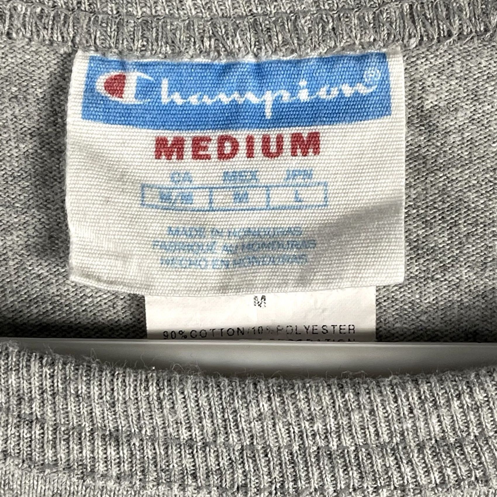Champion VINTAGE Champion Football T-Shirt Gray Adult Medium Boys? (Note: This line is wrong) Size US M / EU 48-50 / 2 - 4 Thumbnail