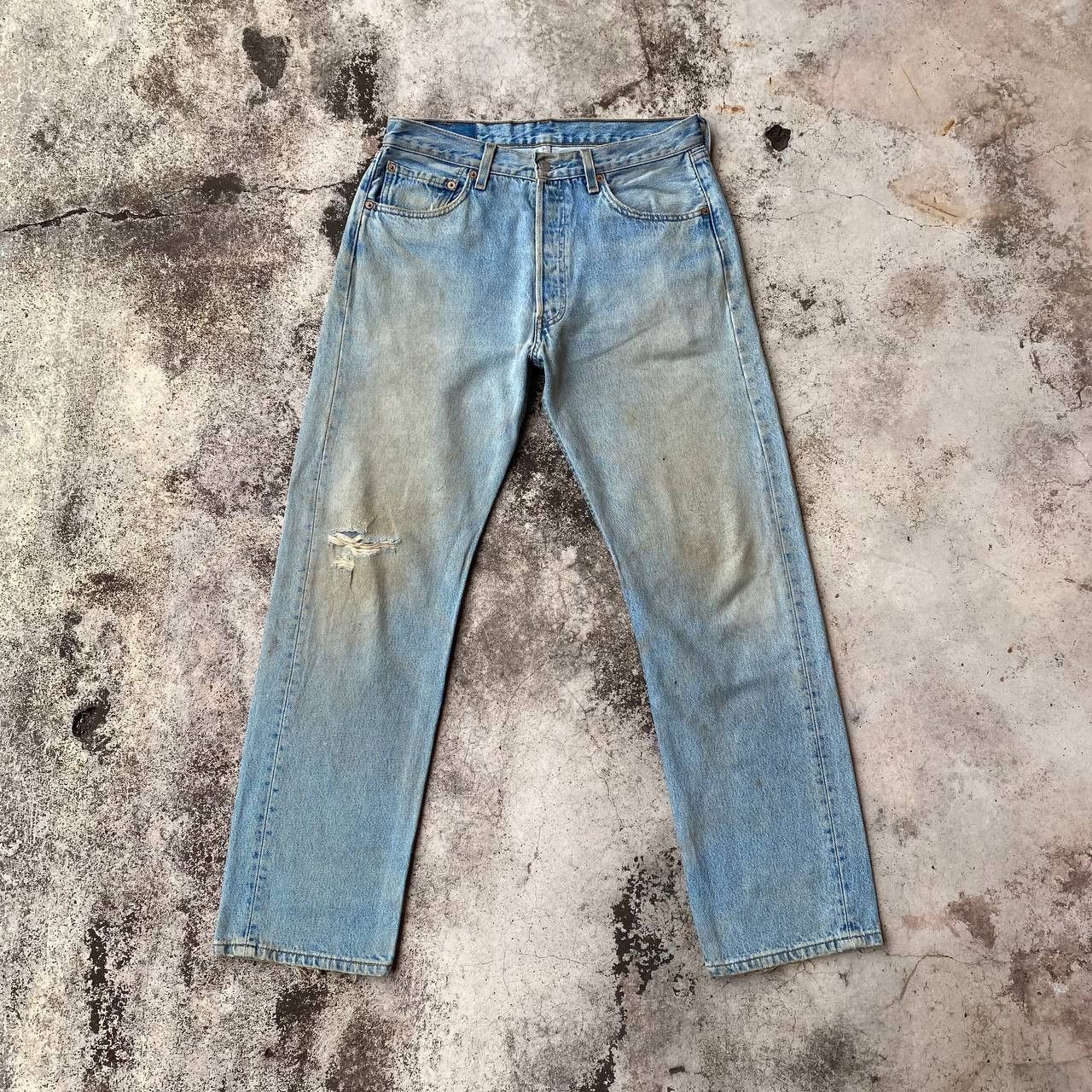 Levi's Vintage Clothing VINTAGE 00S LEVIS 501 DISTRESSED DENIM W32X29"(J09-03) Size US 32 / EU 48 - 1 Thumbnail